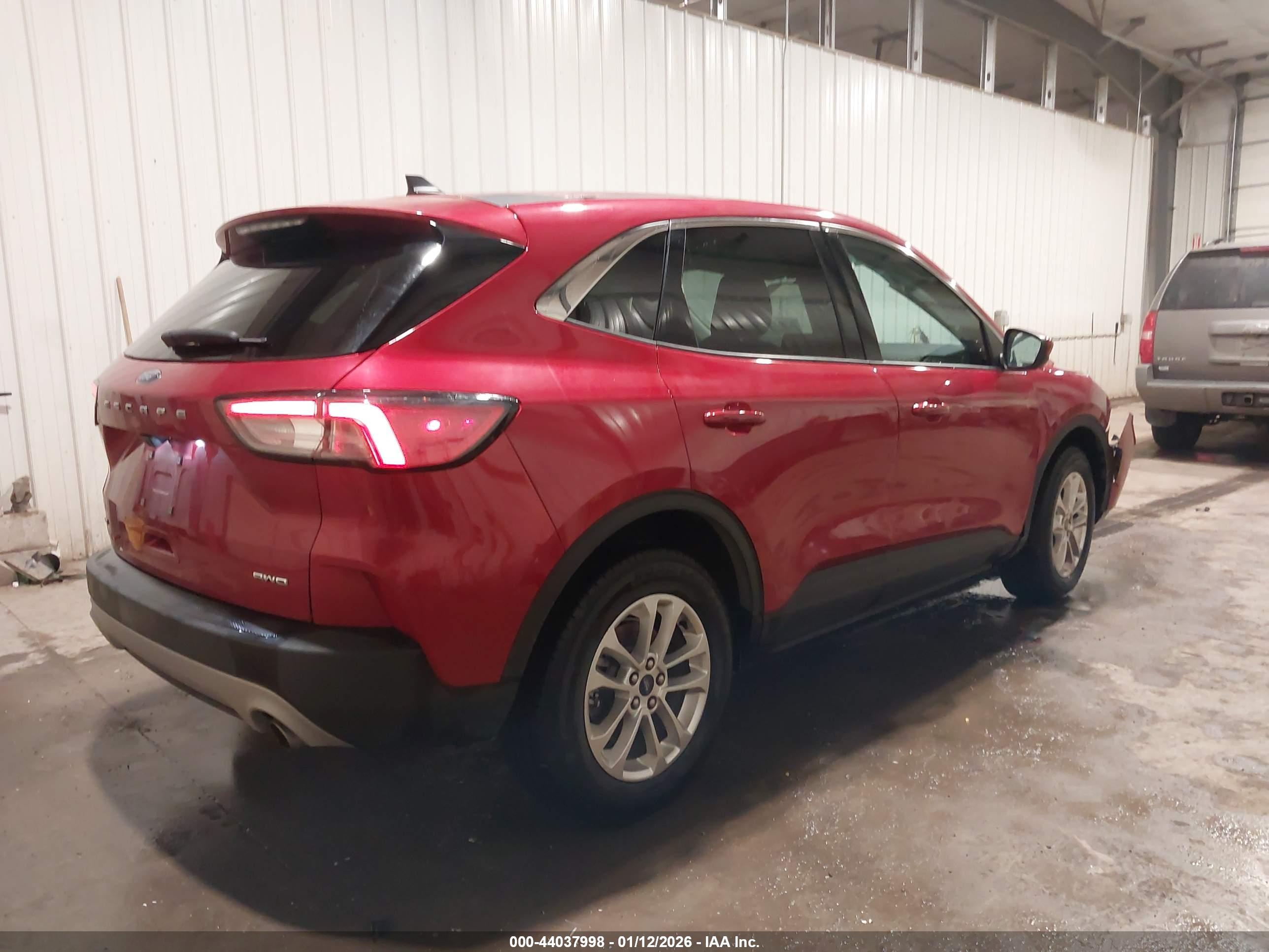 FORD ESCAPE image 4