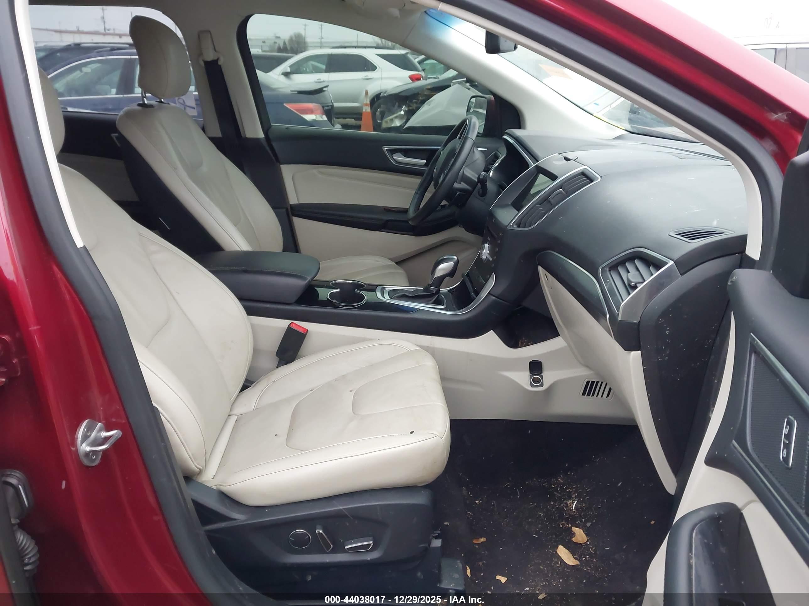 FORD EDGE image 5