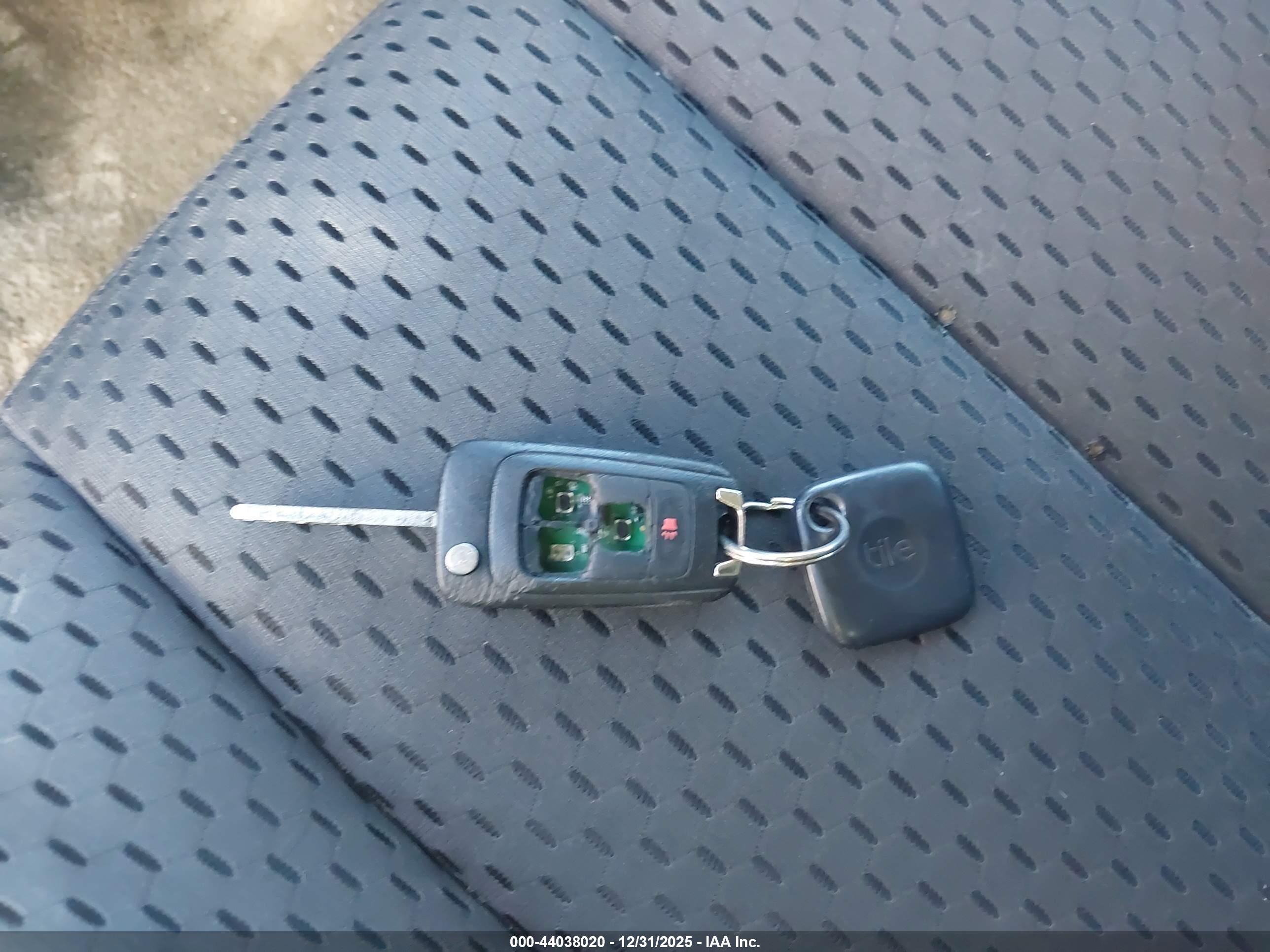CHEVROLET EQUINOX image 11