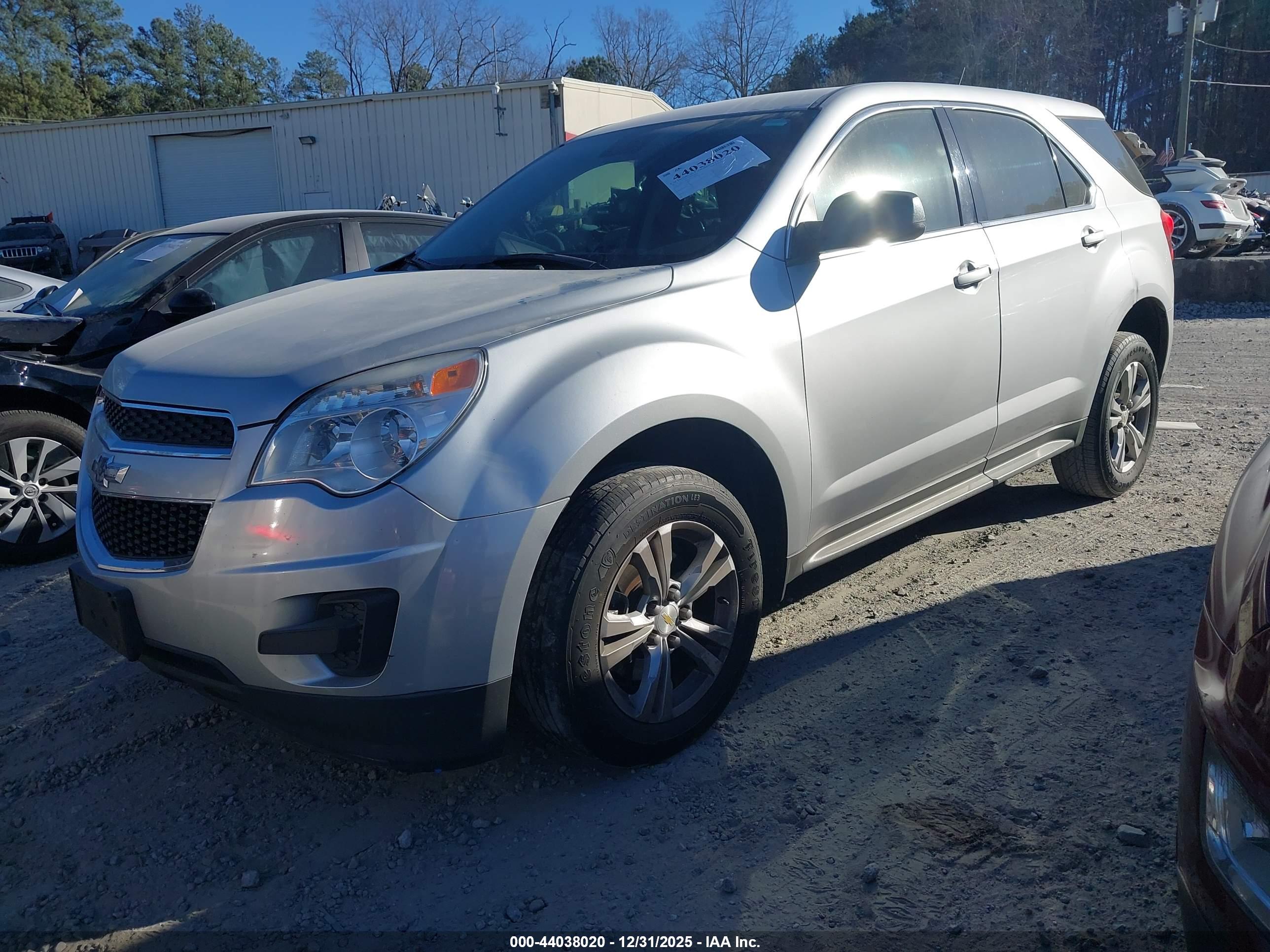 CHEVROLET EQUINOX image 2