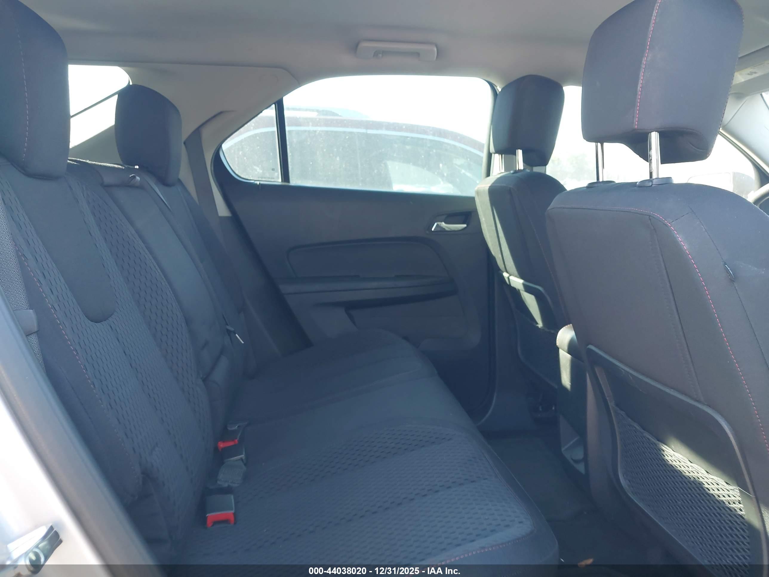 CHEVROLET EQUINOX image 8