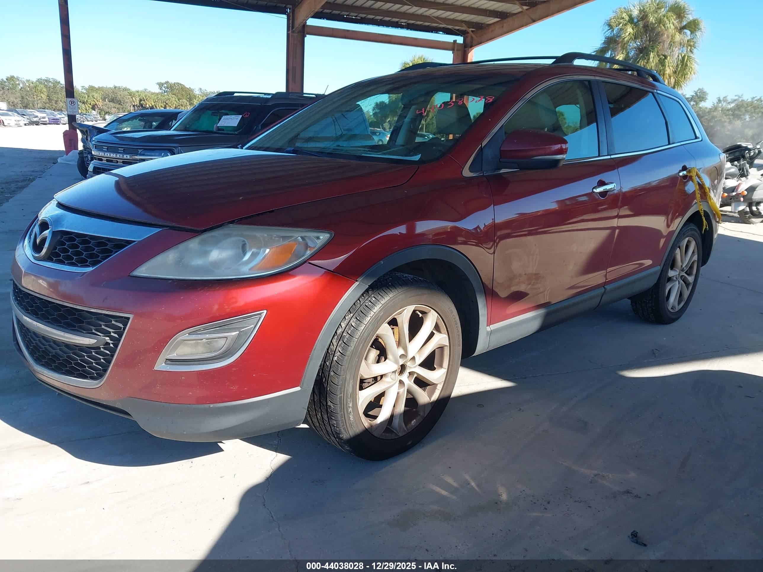 MAZDA CX-9 image 2