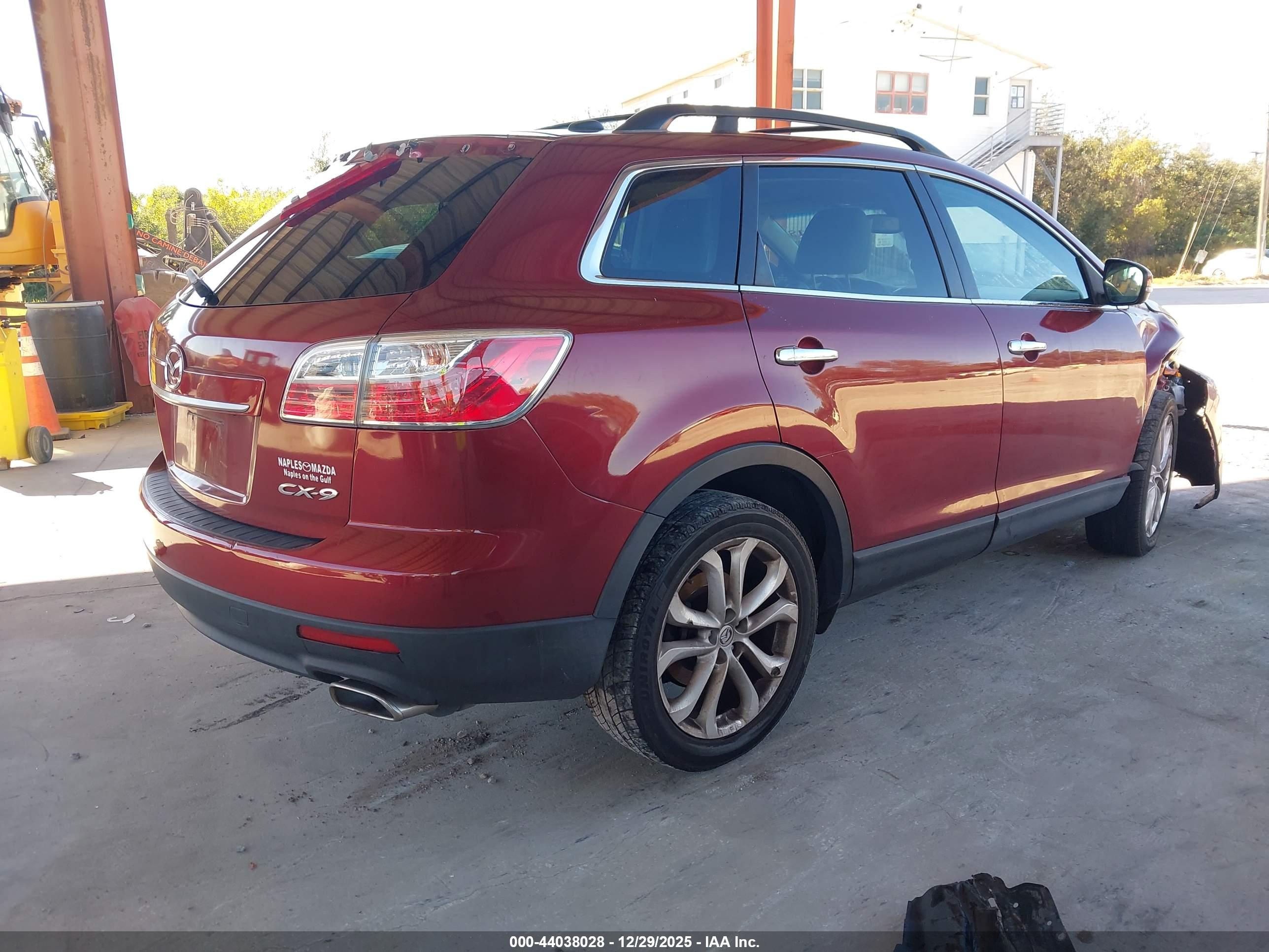 MAZDA CX-9 image 4