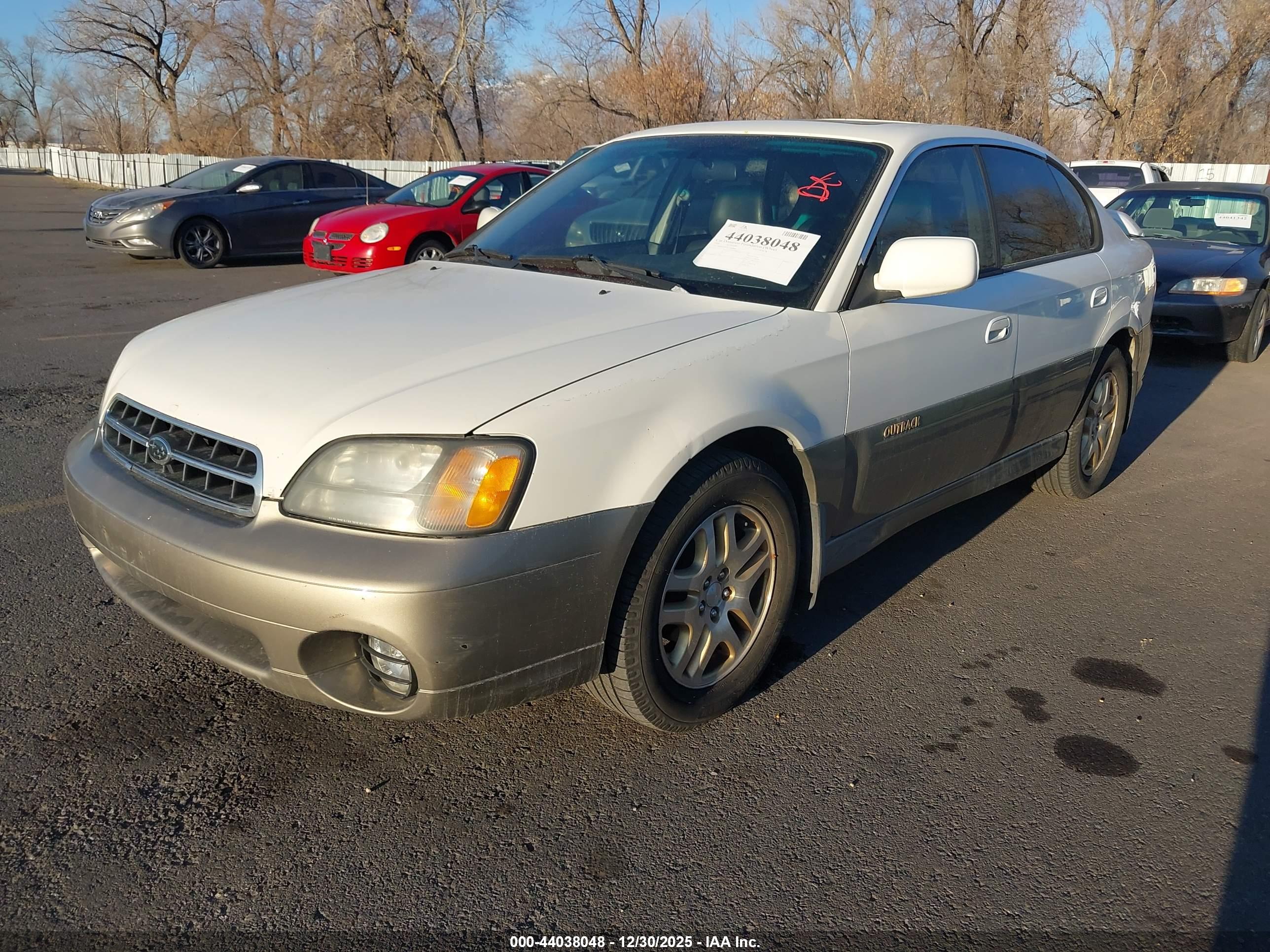 SUBARU OUTBACK image 2