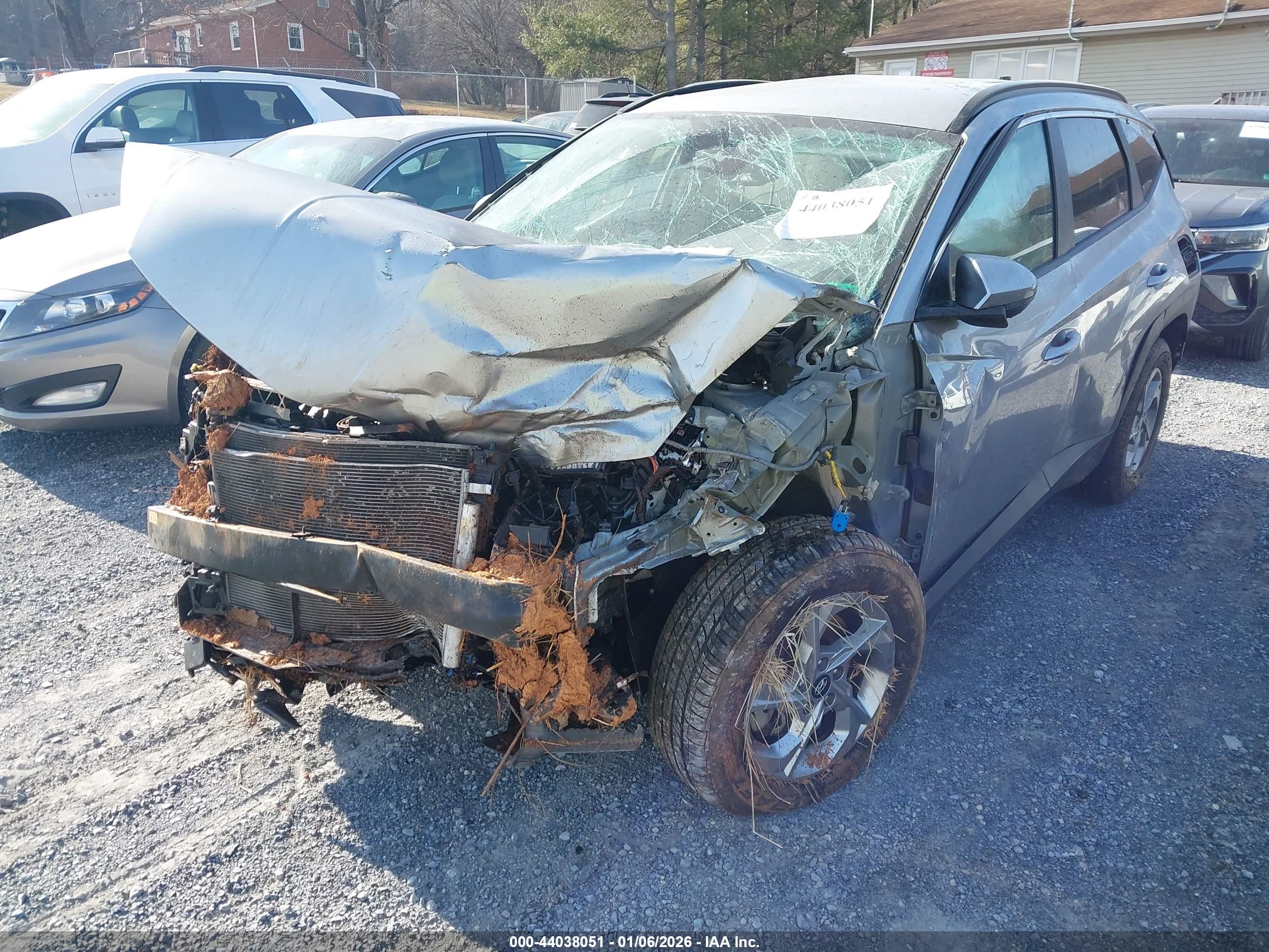 HYUNDAI TUCSON image 6