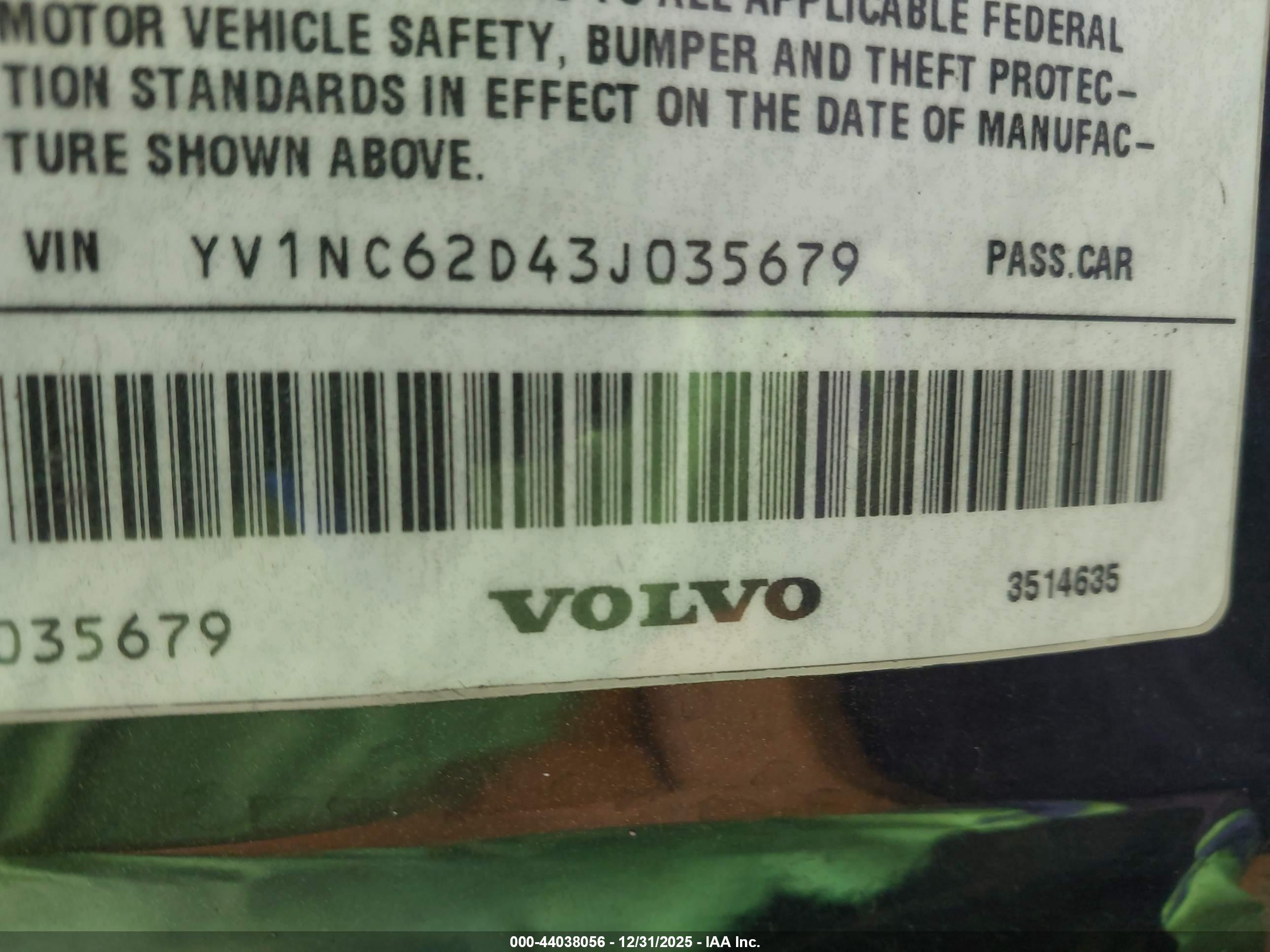 VOLVO C70 image 9