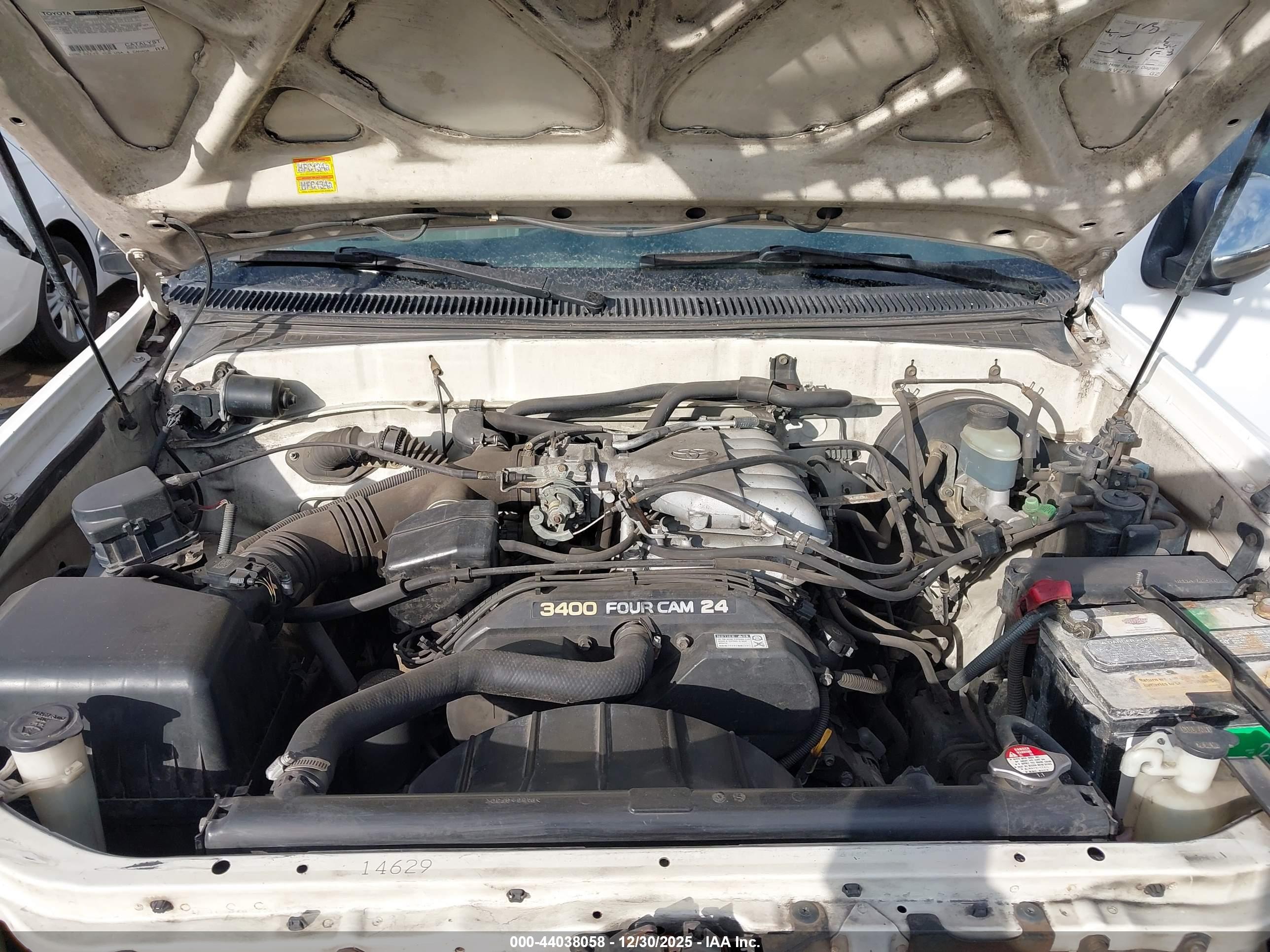 TOYOTA TUNDRA image 10
