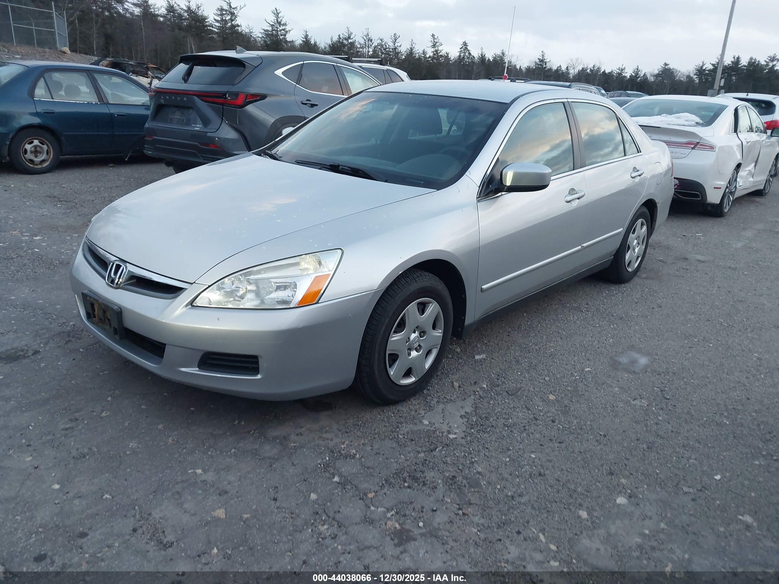 HONDA ACCORD image 2