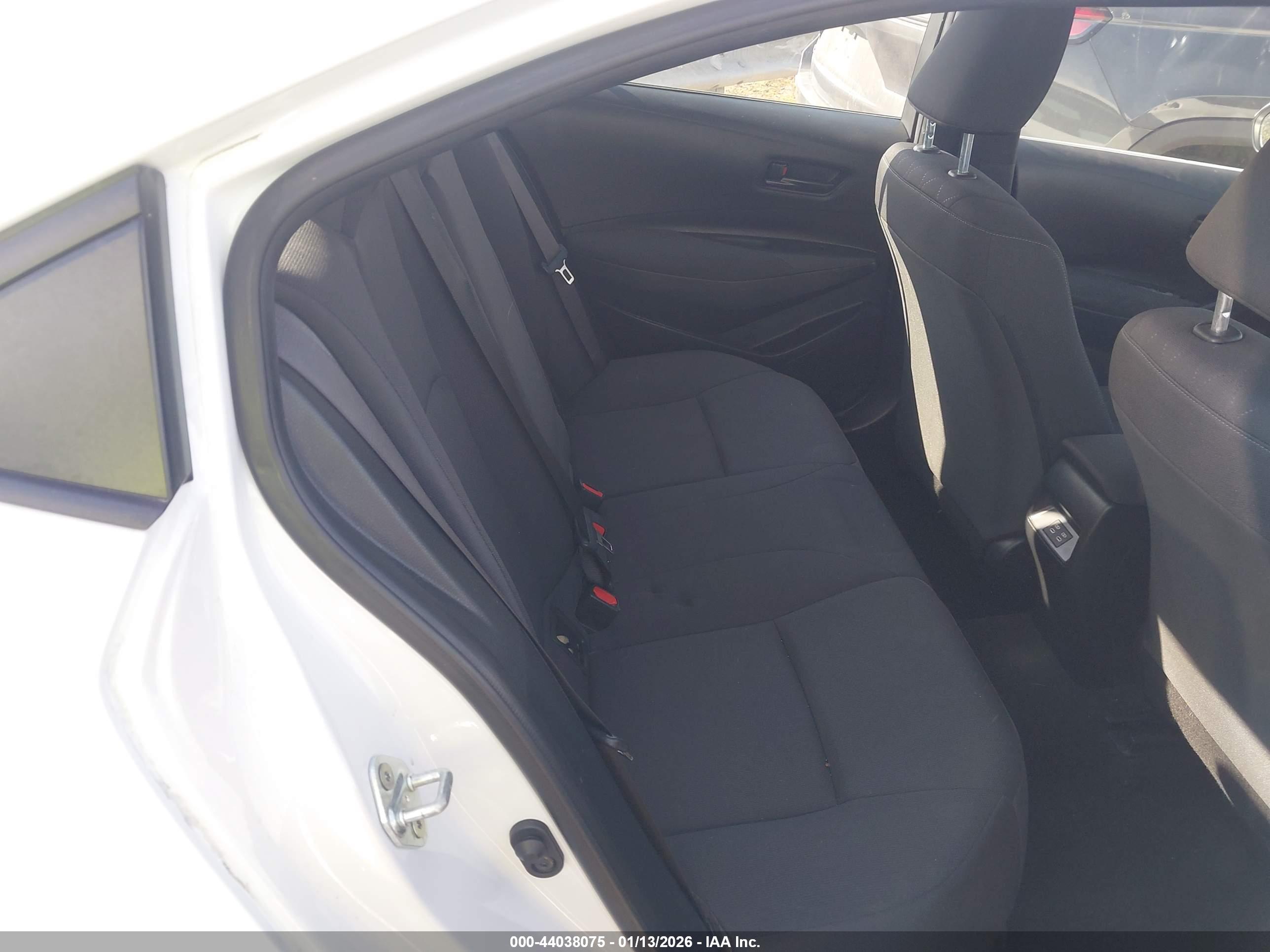 TOYOTA COROLLA image 8