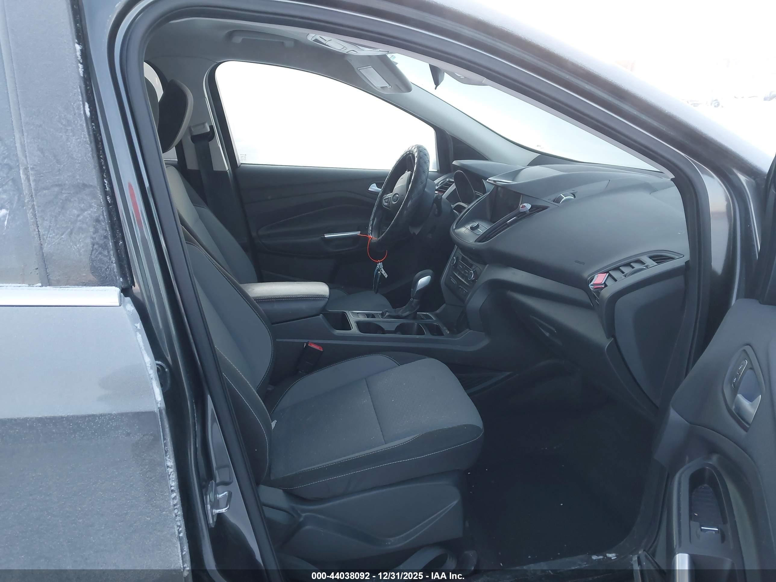 FORD ESCAPE image 5