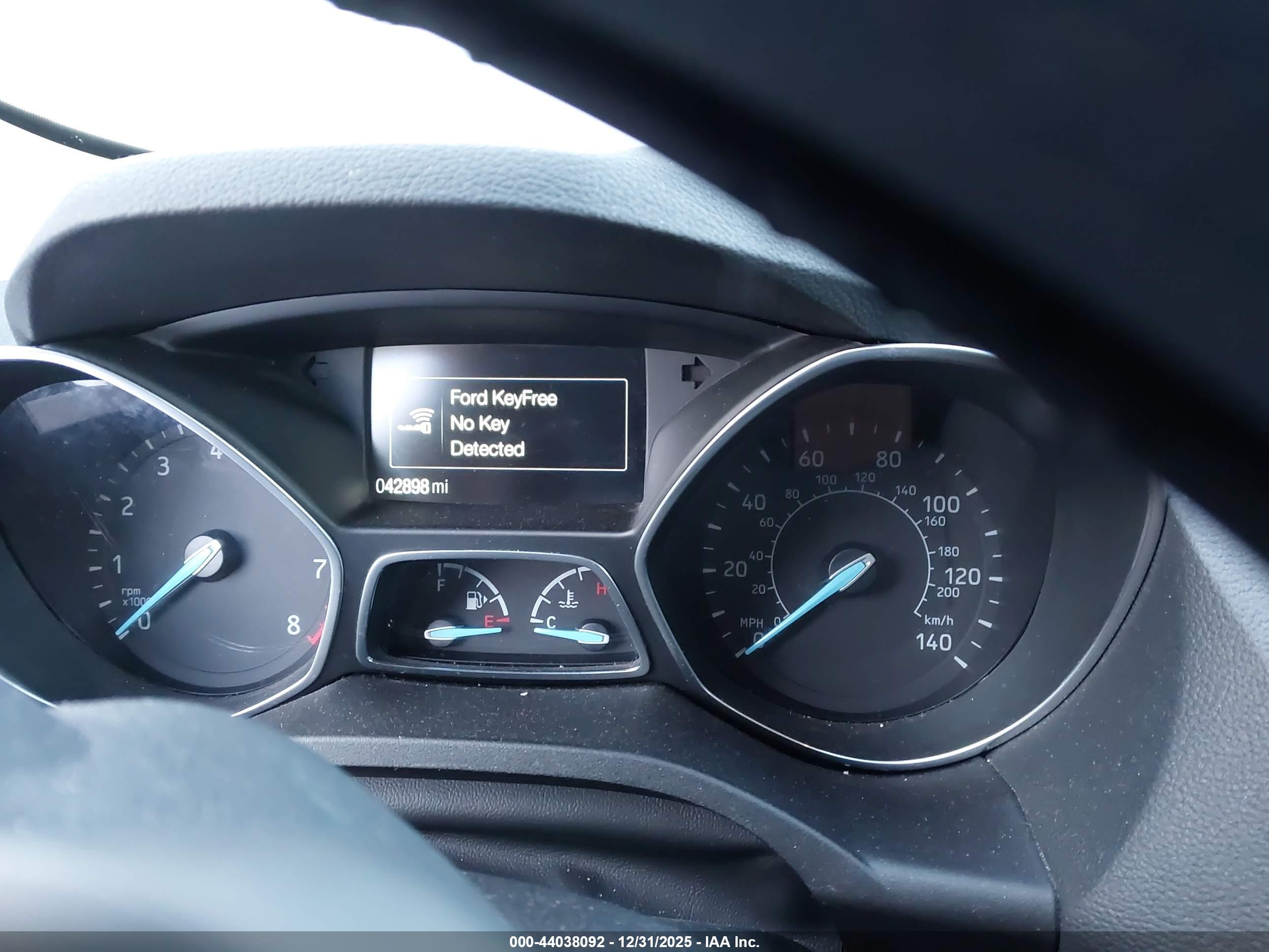 FORD ESCAPE image 7
