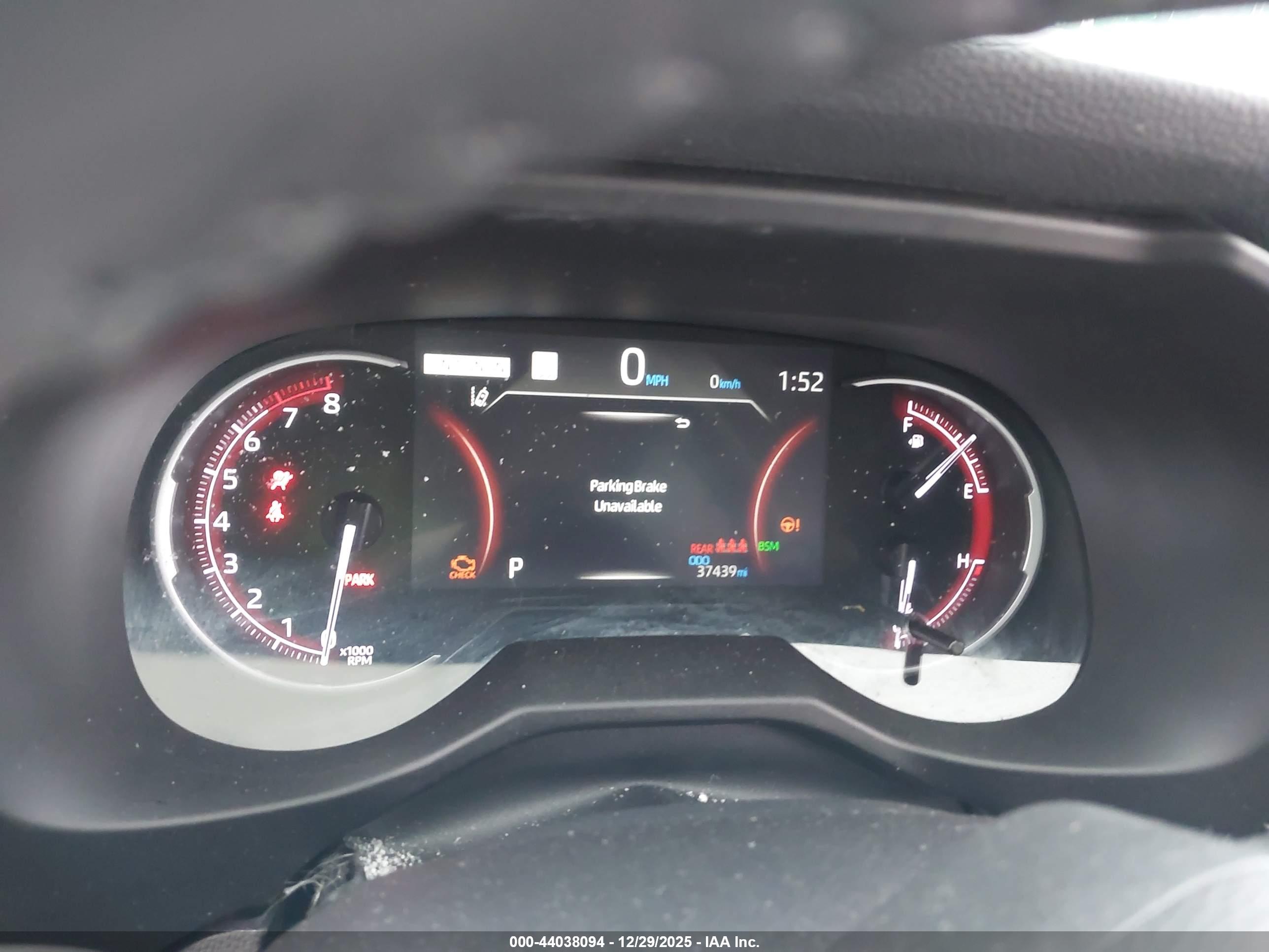 TOYOTA RAV4 image 7