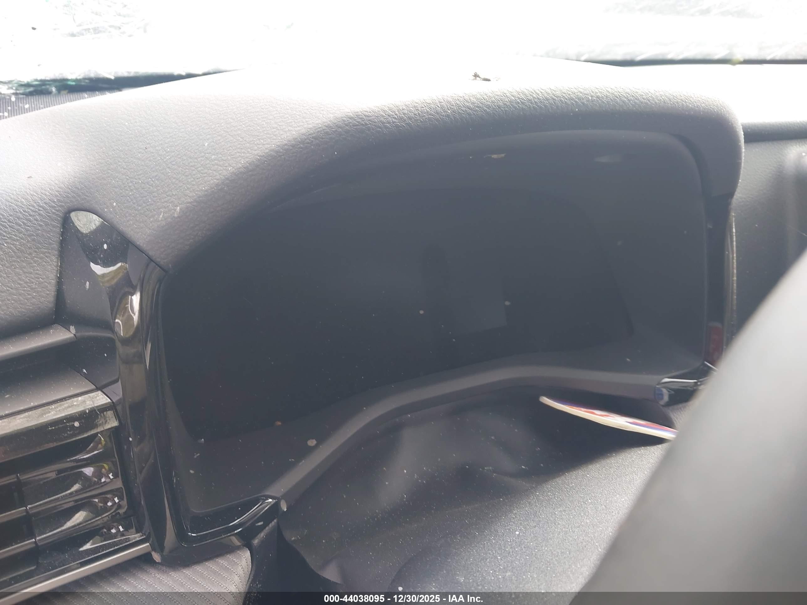 TOYOTA CAMRY image 7