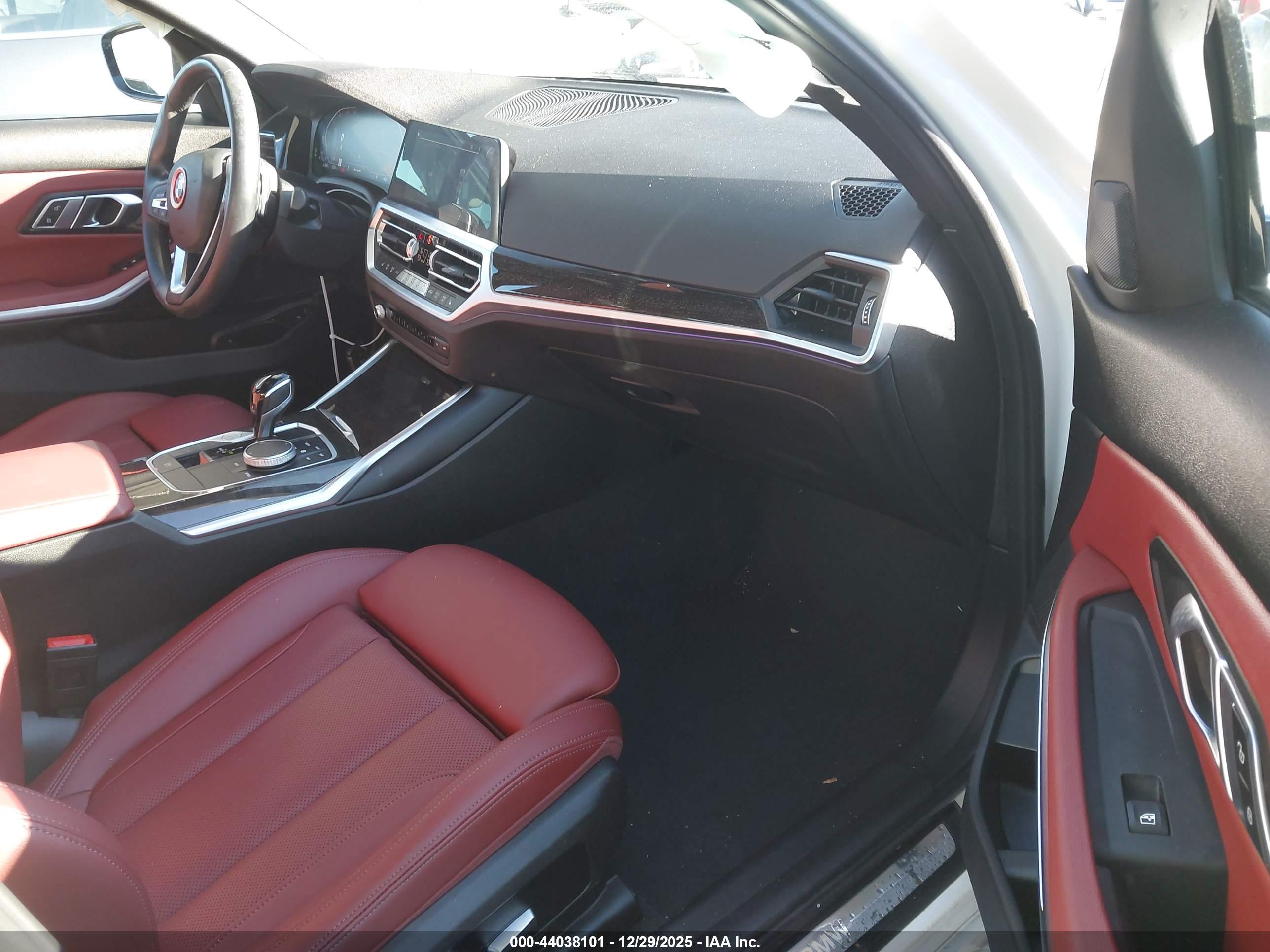 BMW 330I image 5