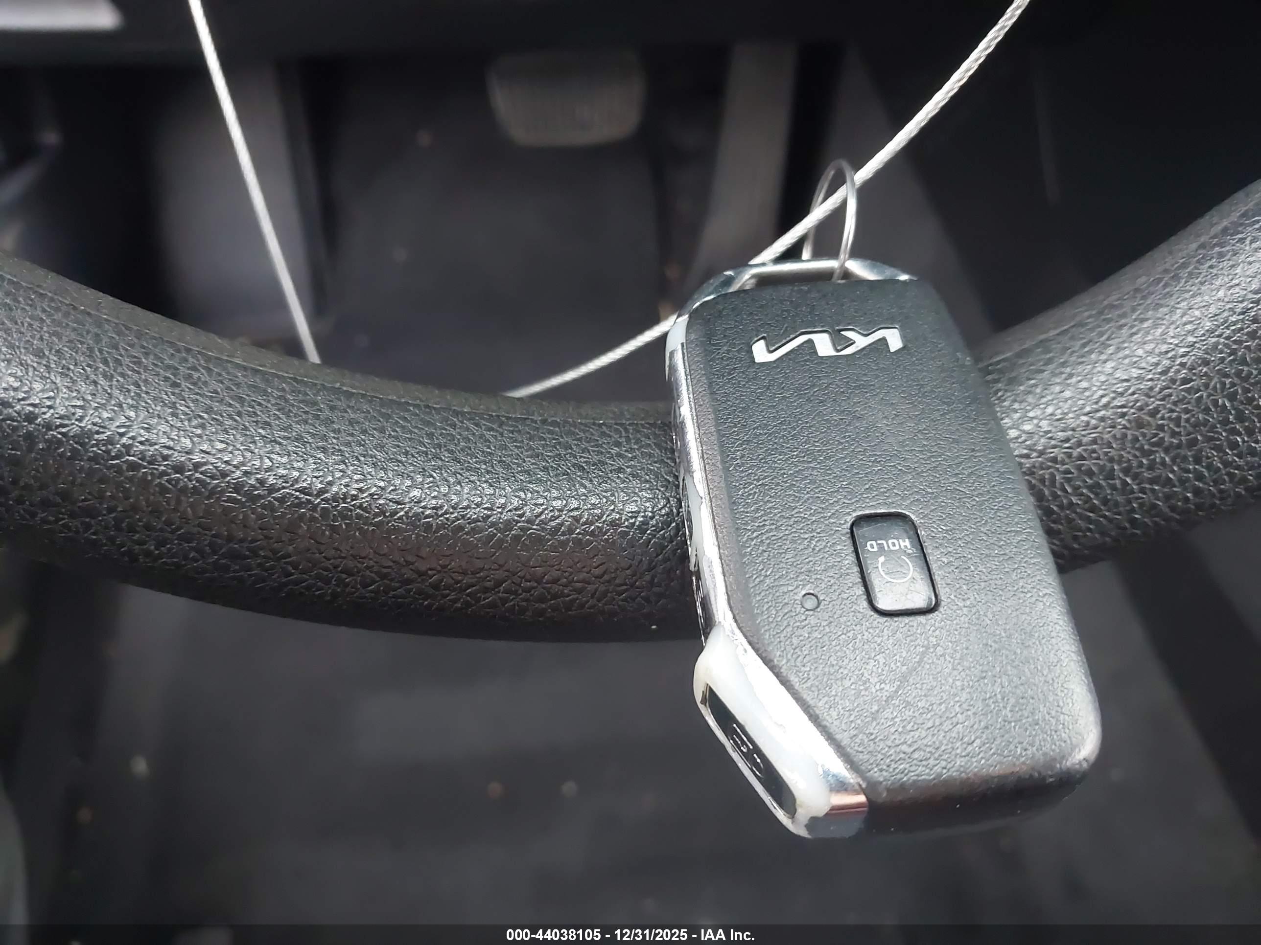 KIA K5 image 11