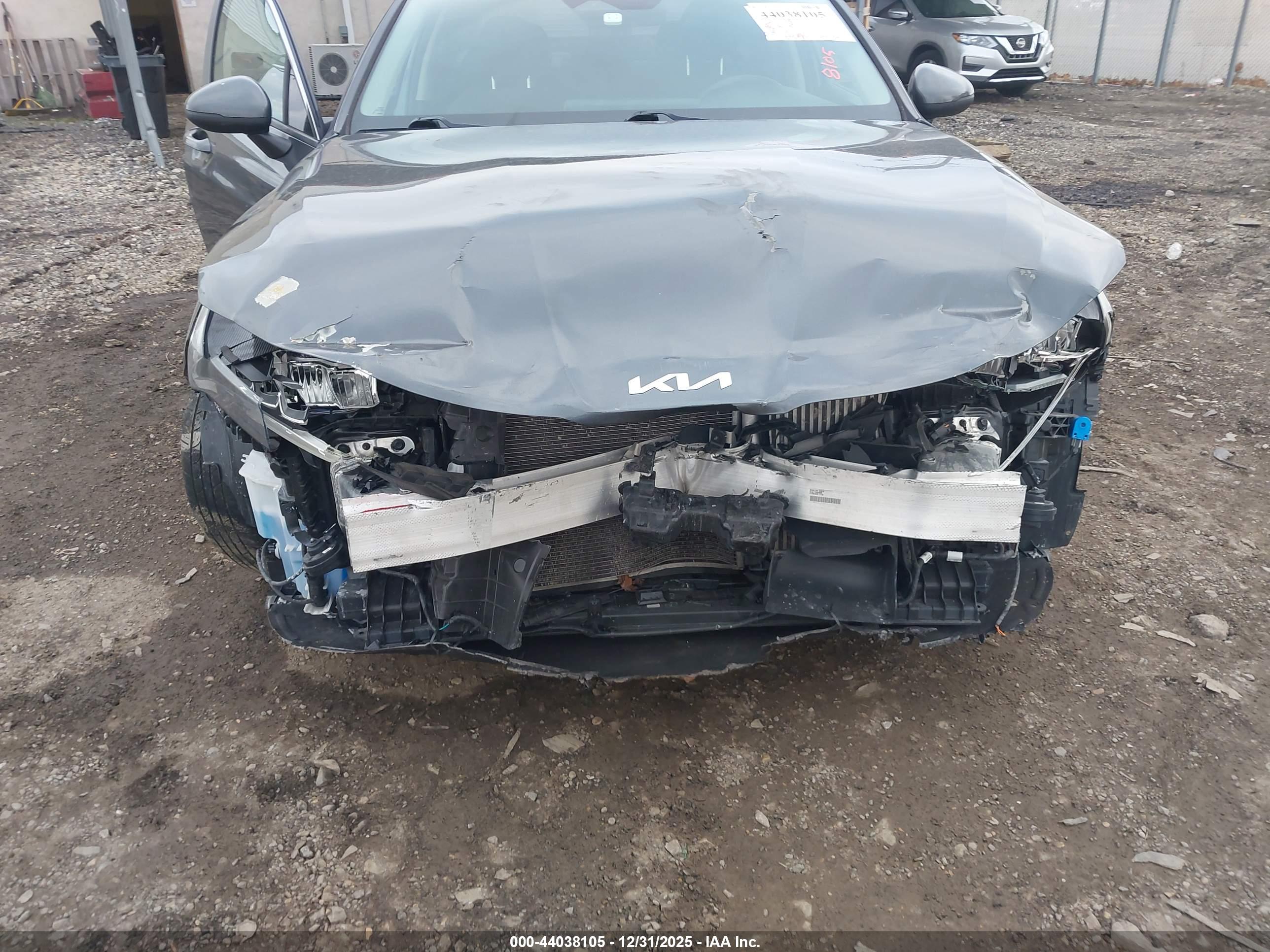 KIA K5 image 6