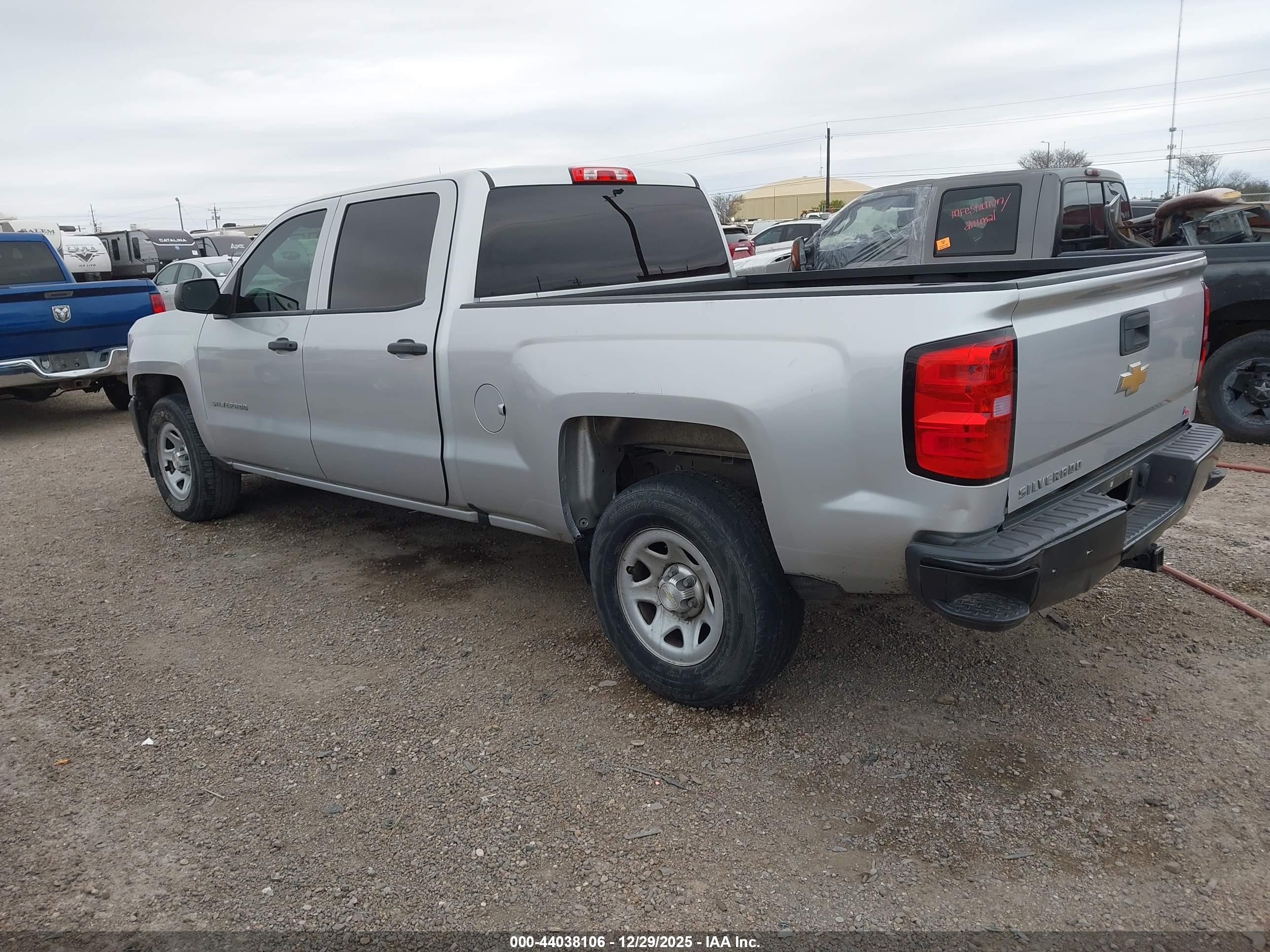CHEVROLET SILVERADO image 3