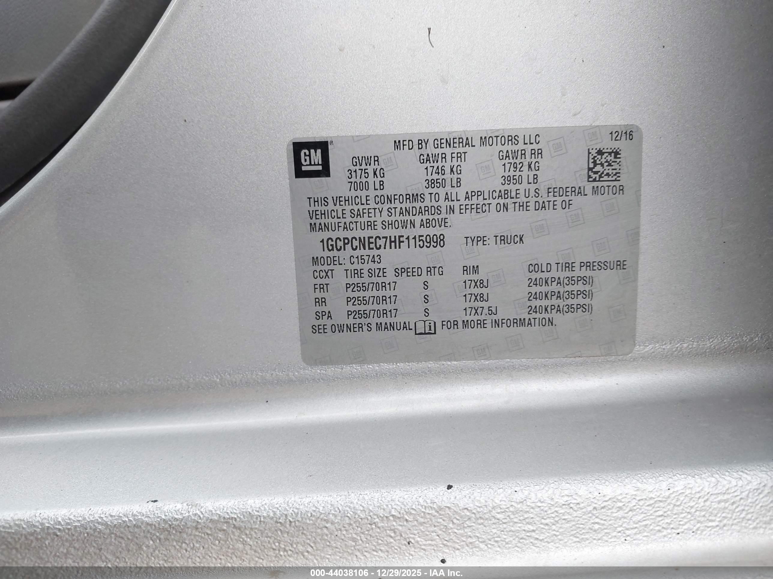 CHEVROLET SILVERADO image 9