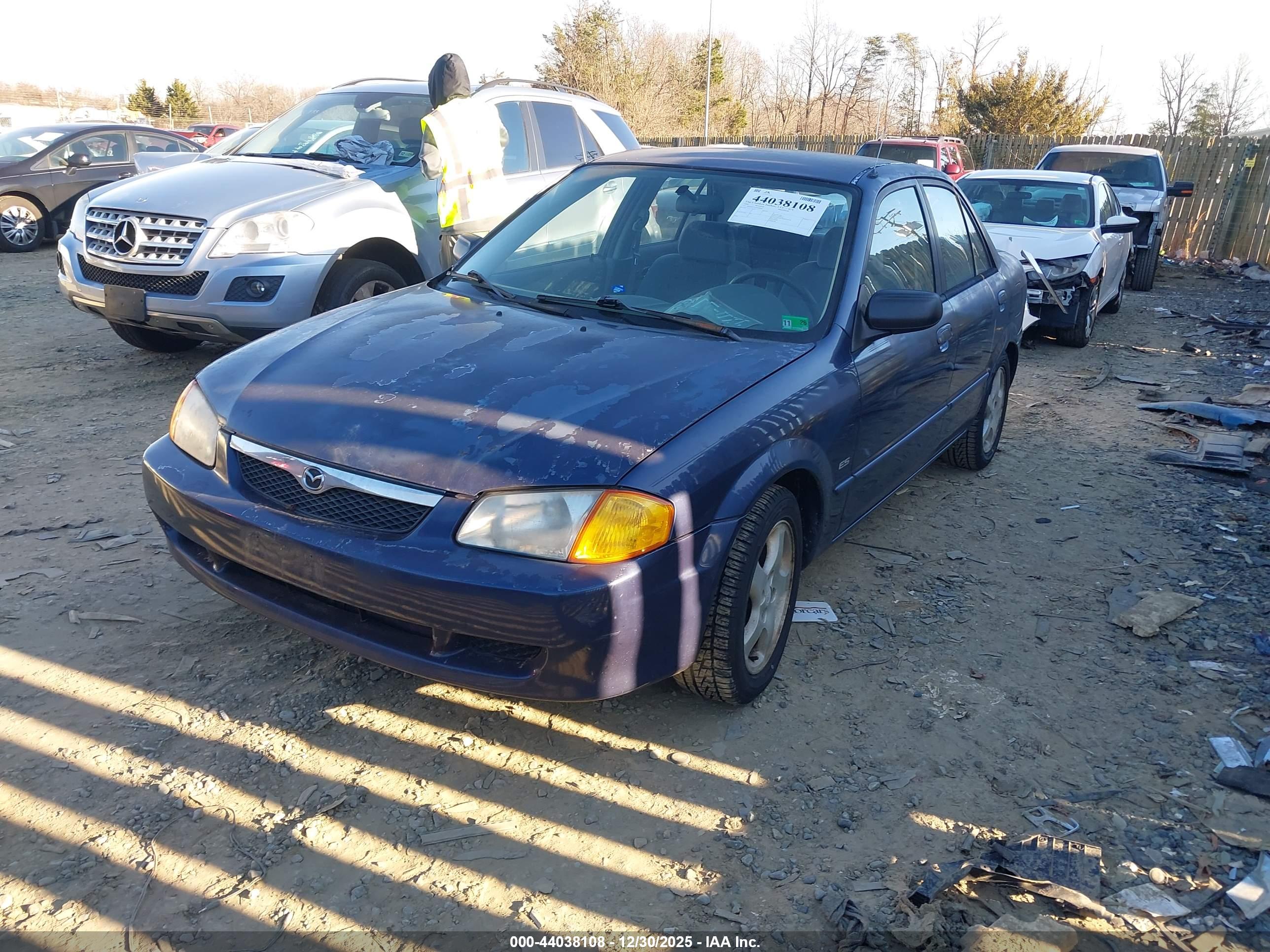 MAZDA PROTEGE image 2