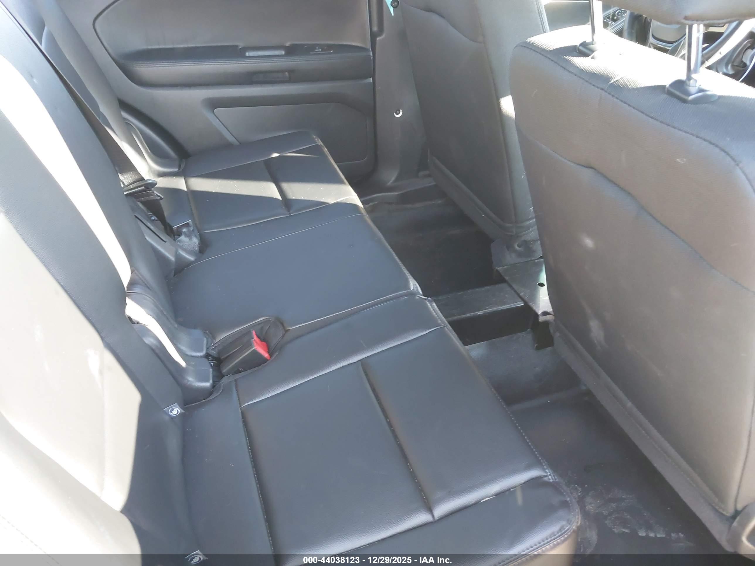 FORD UTILITY image 8