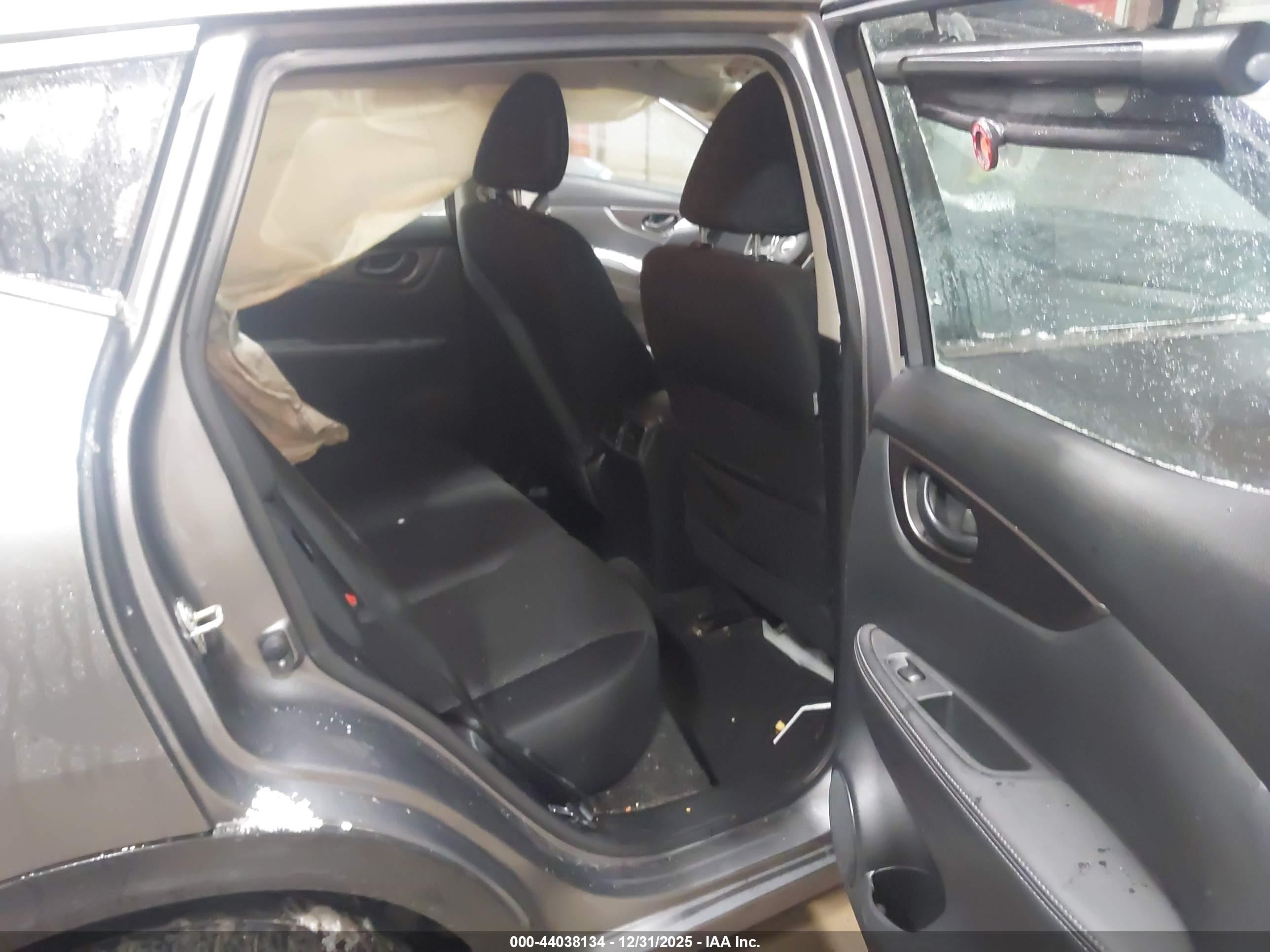 NISSAN ROGUE image 8