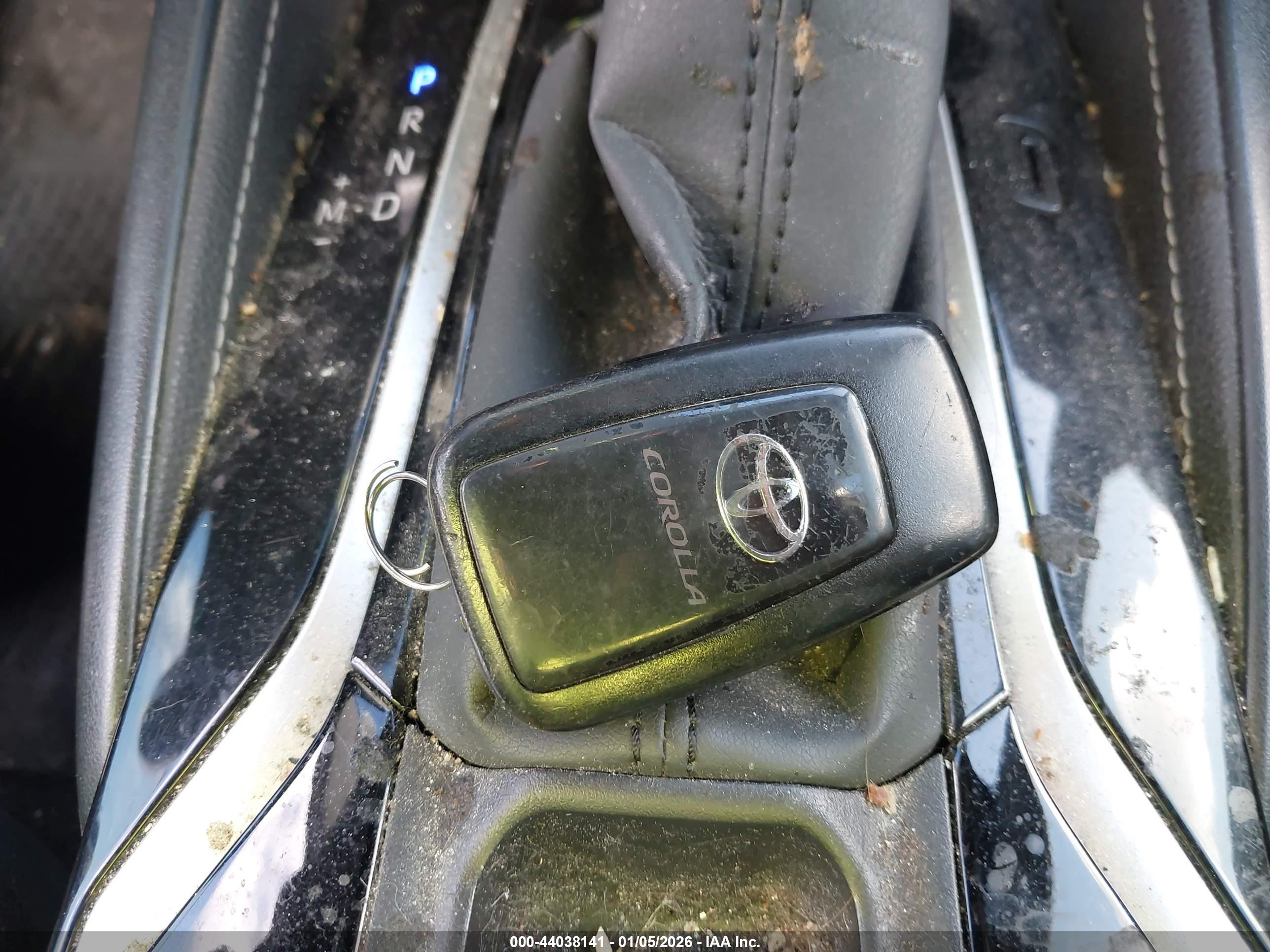 TOYOTA COROLLA image 11