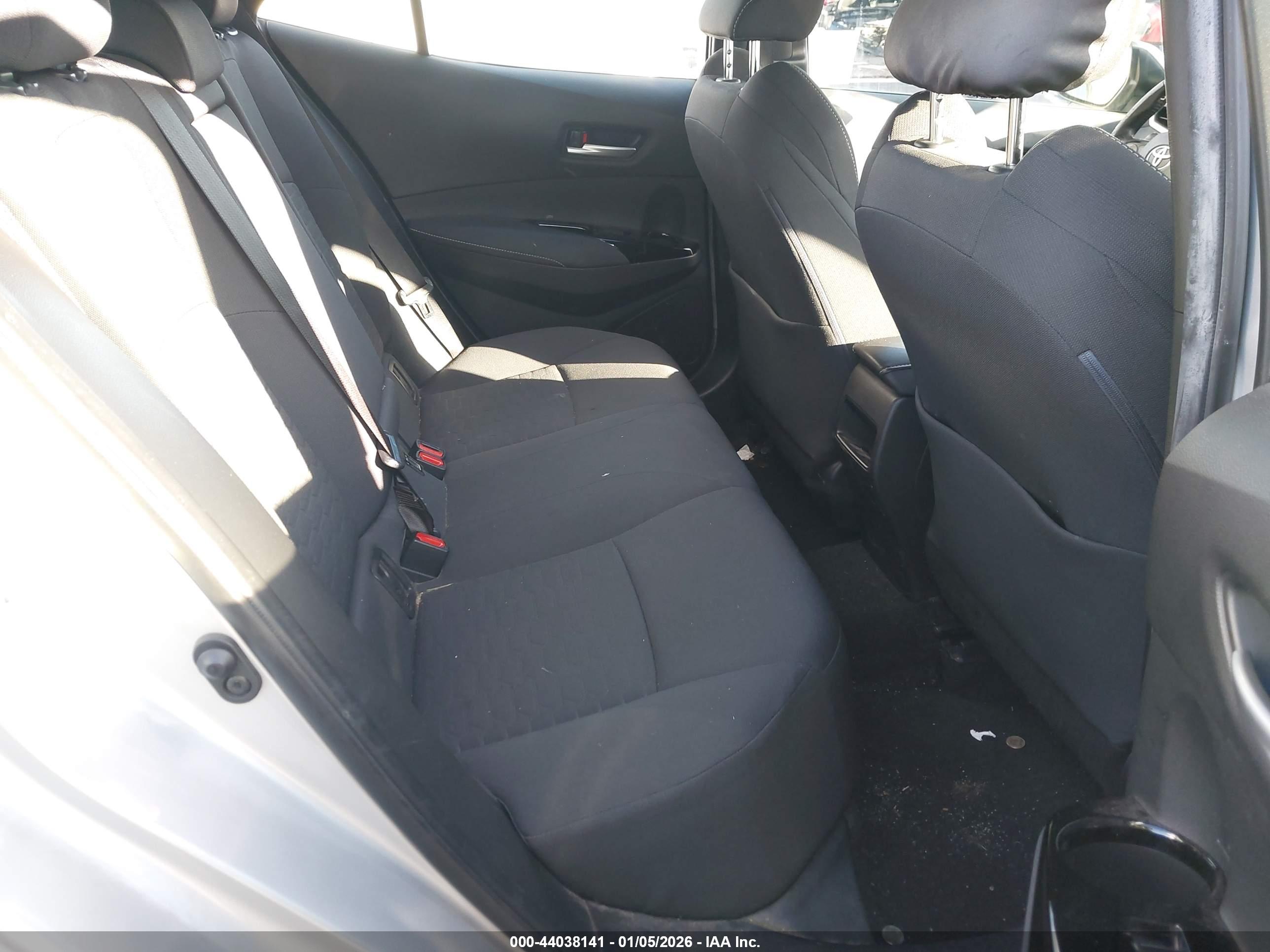 TOYOTA COROLLA image 8