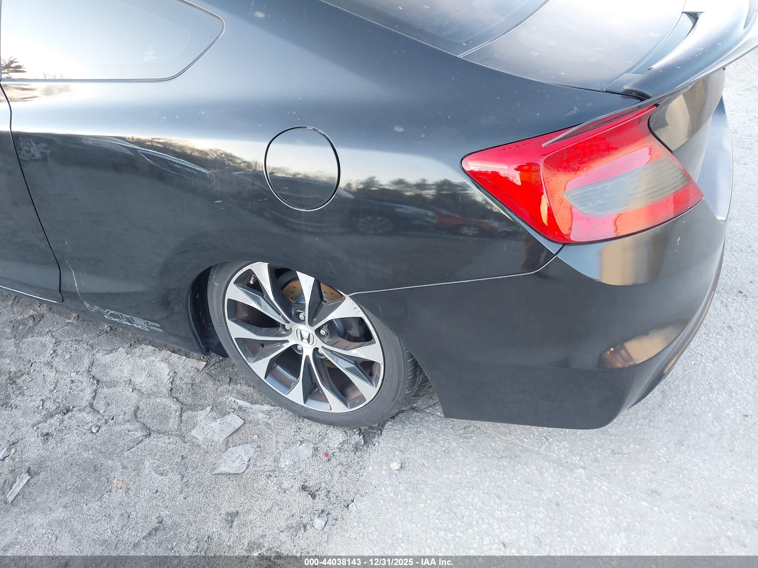 HONDA CIVIC image 3