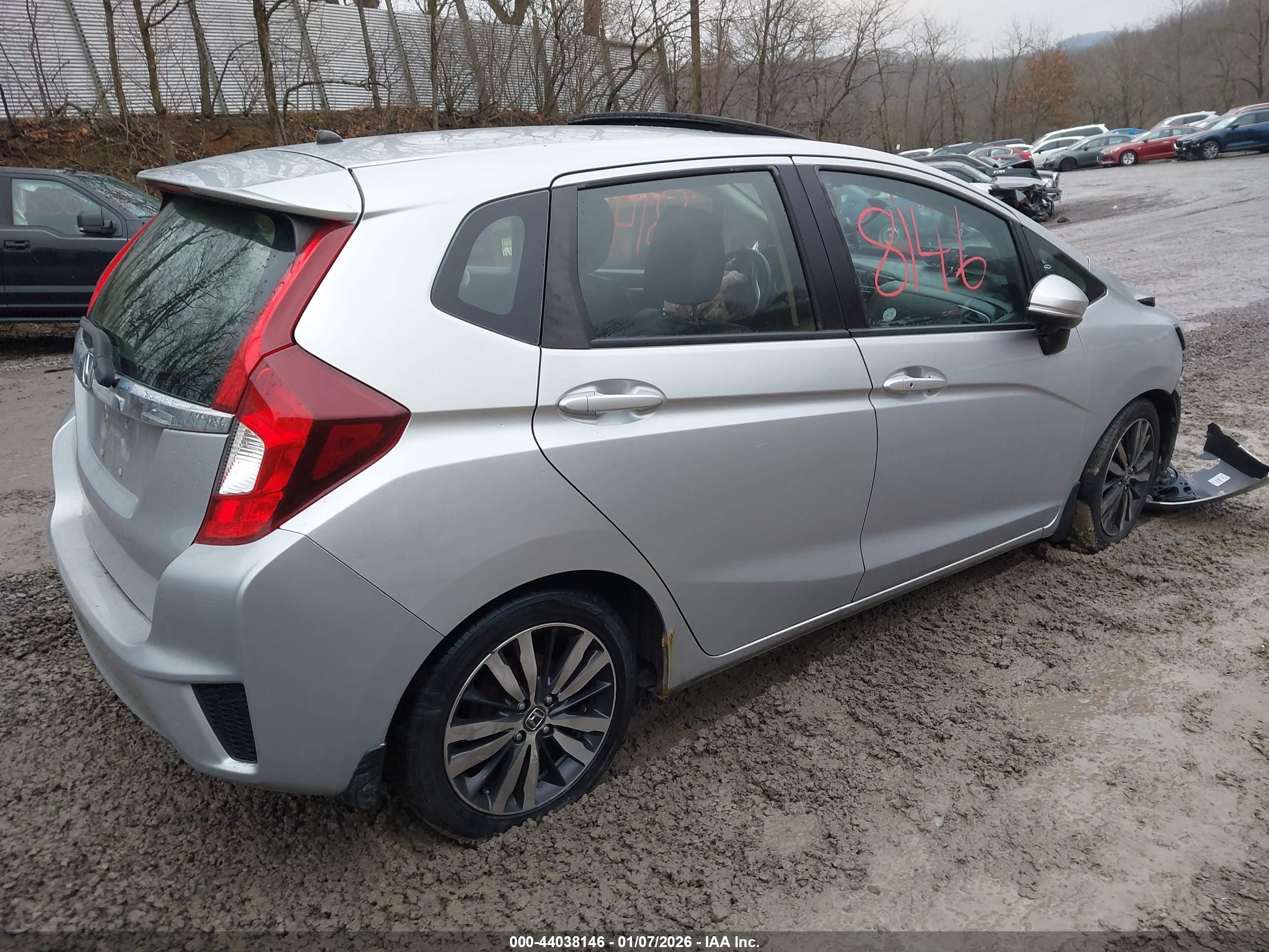 HONDA FIT image 4