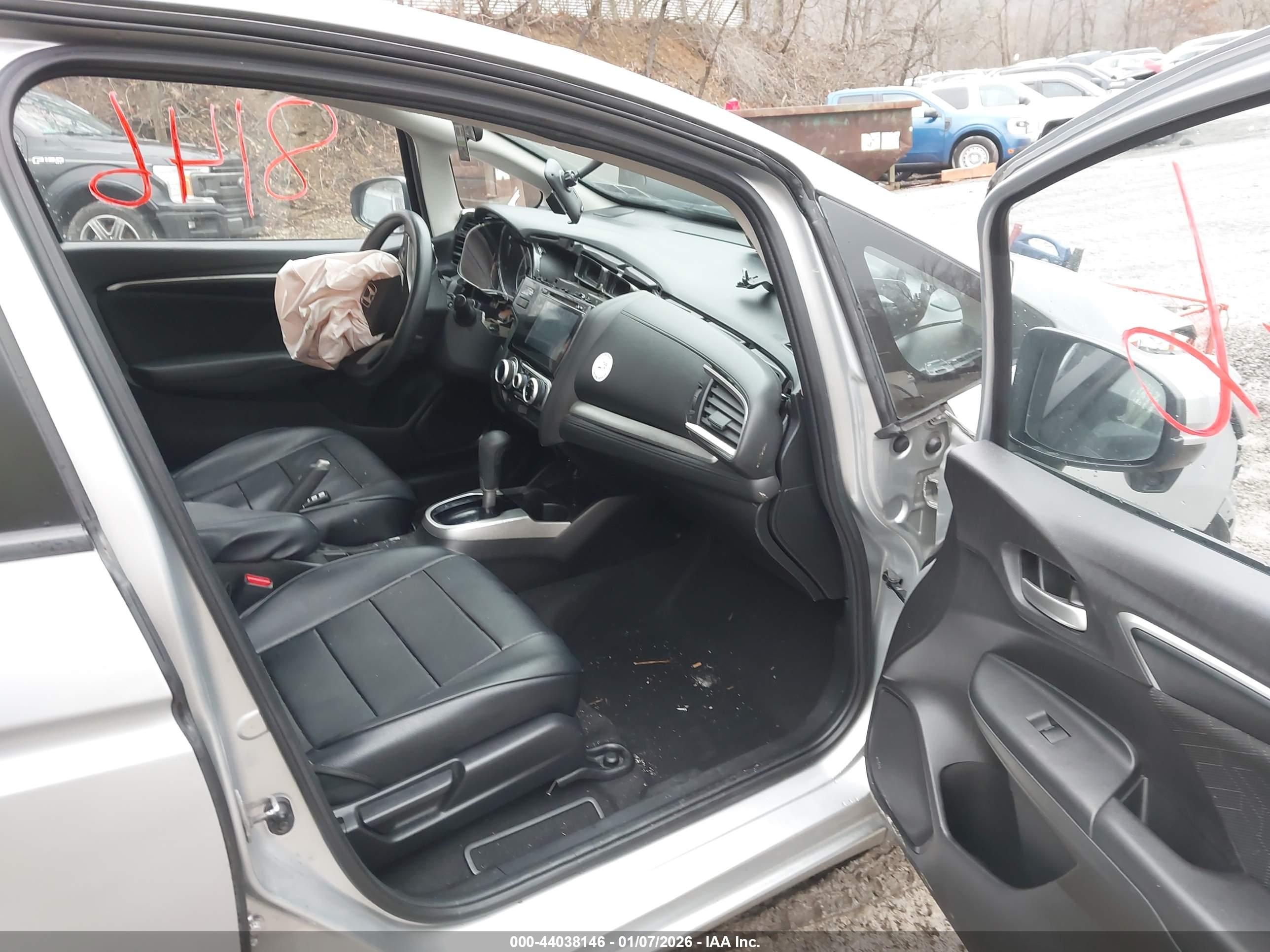 HONDA FIT image 5