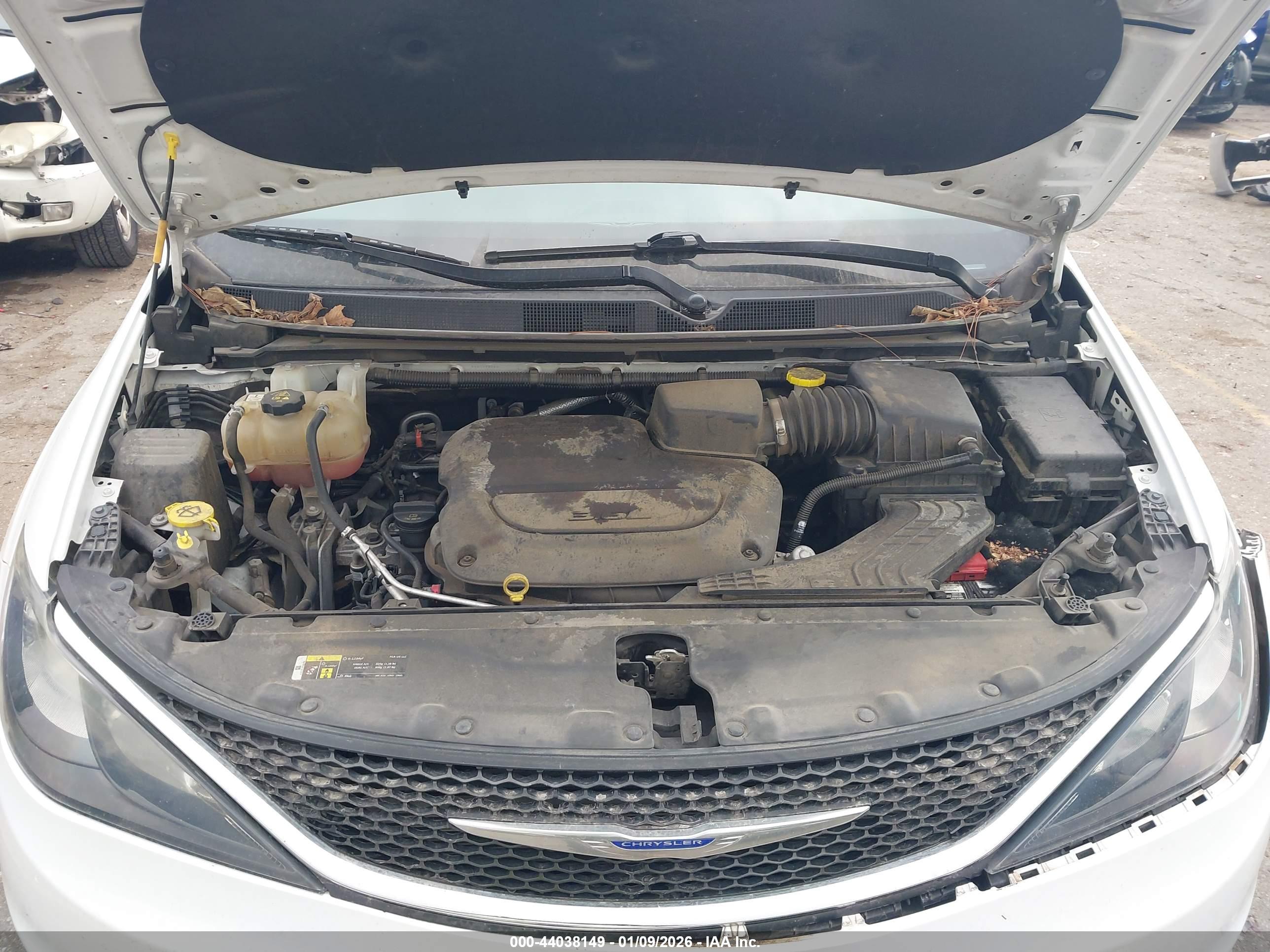 CHRYSLER VOYAGER image 10
