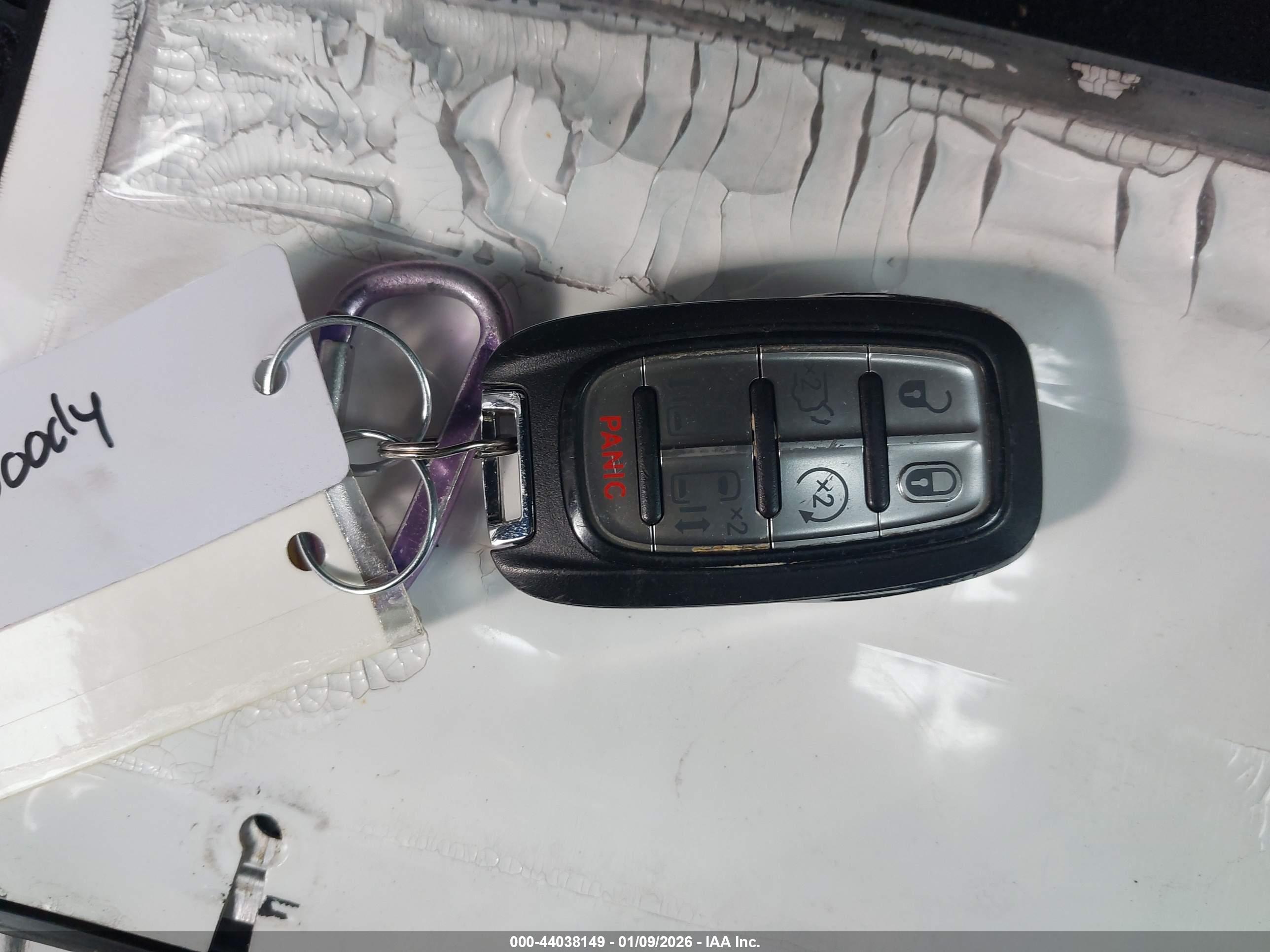 CHRYSLER VOYAGER image 11