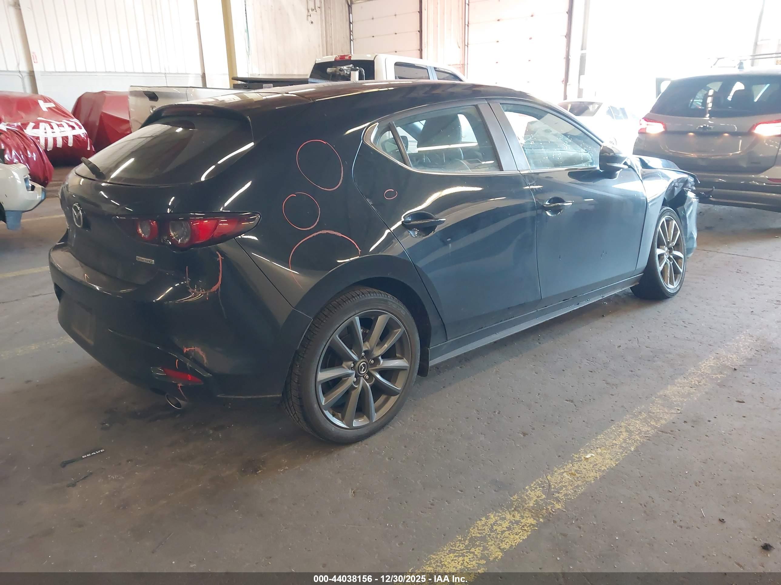 MAZDA MAZDA3 image 4