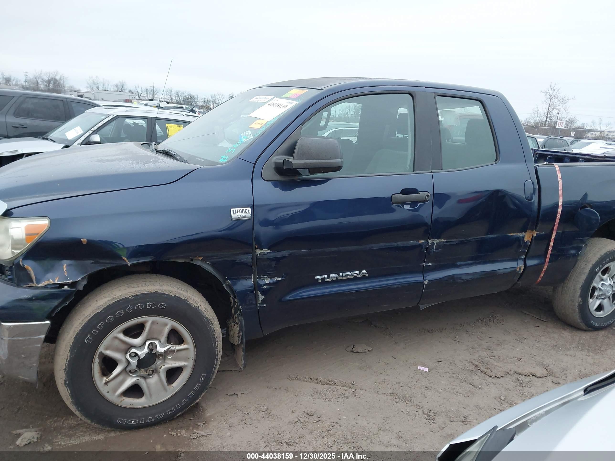 TOYOTA TUNDRA image 6