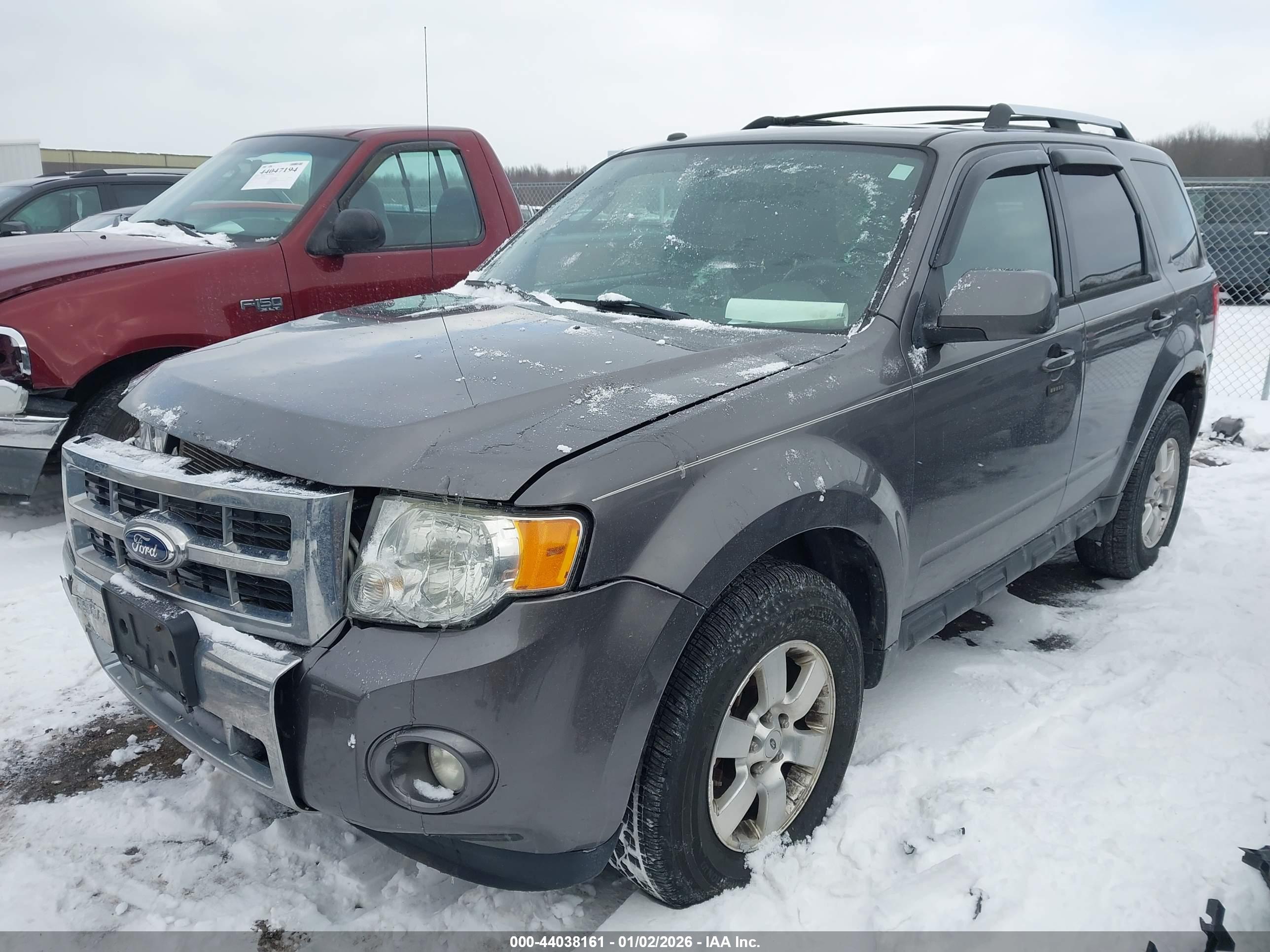 FORD ESCAPE image 2