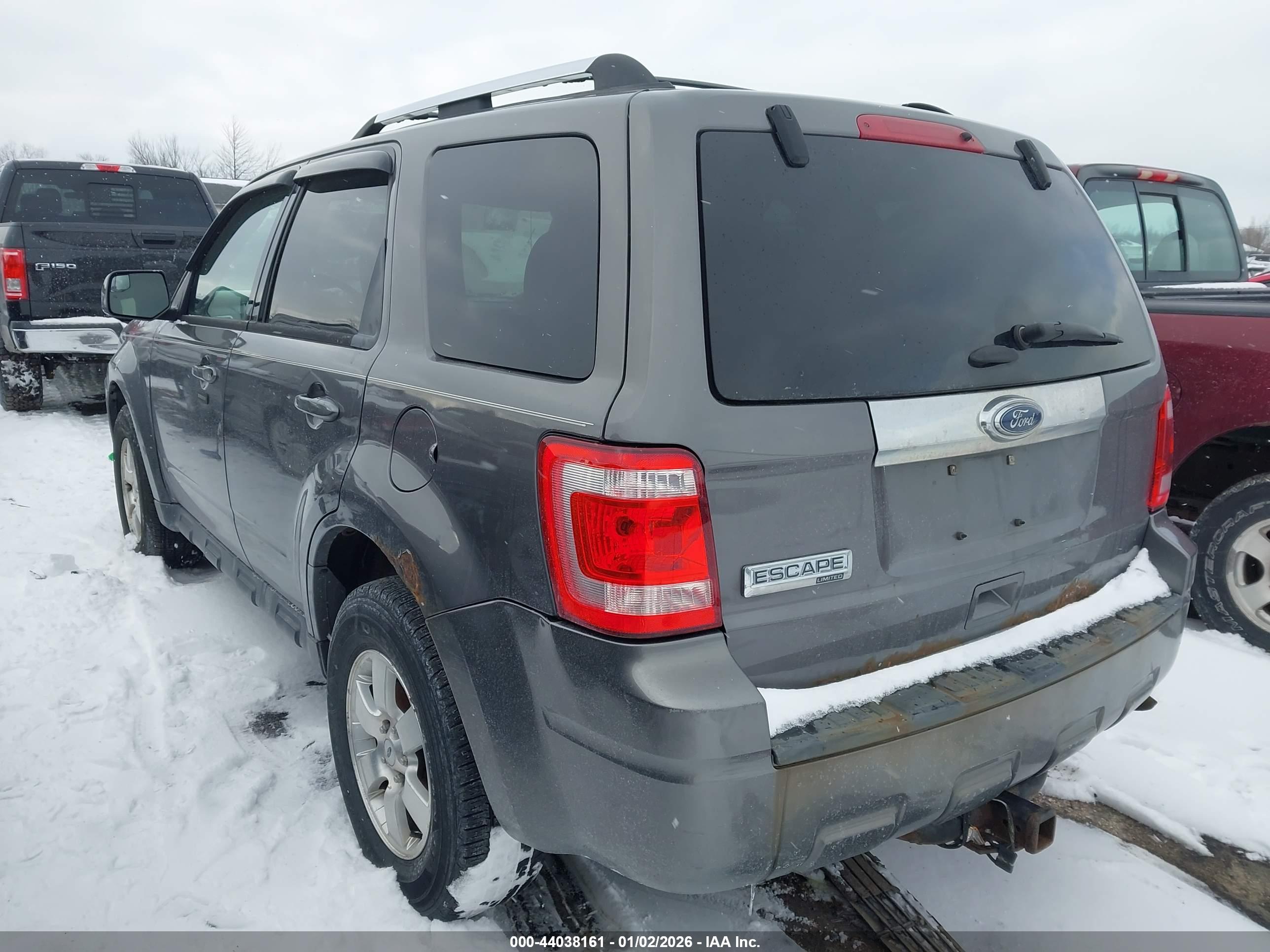 FORD ESCAPE image 3