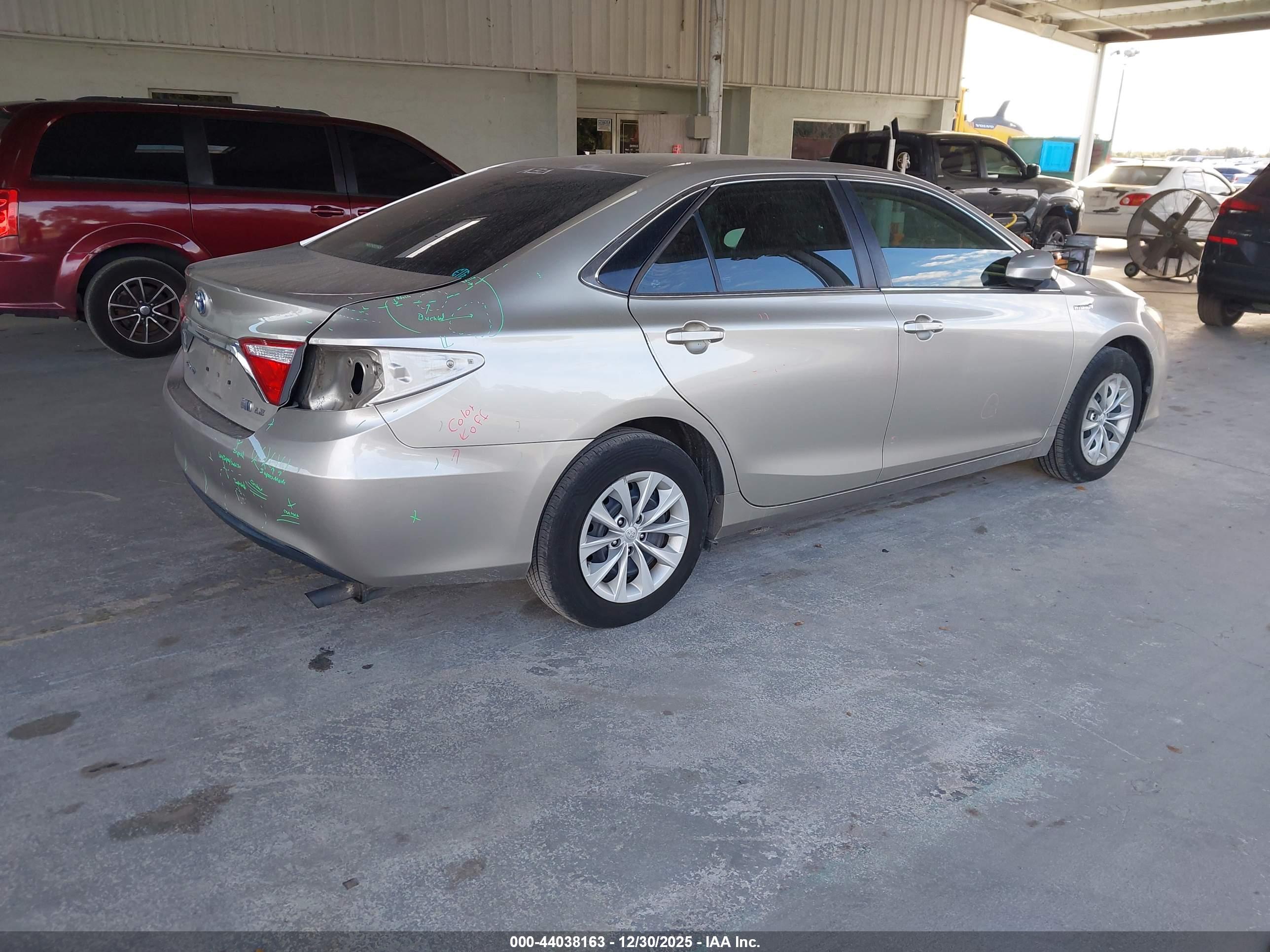 TOYOTA CAMRY image 4