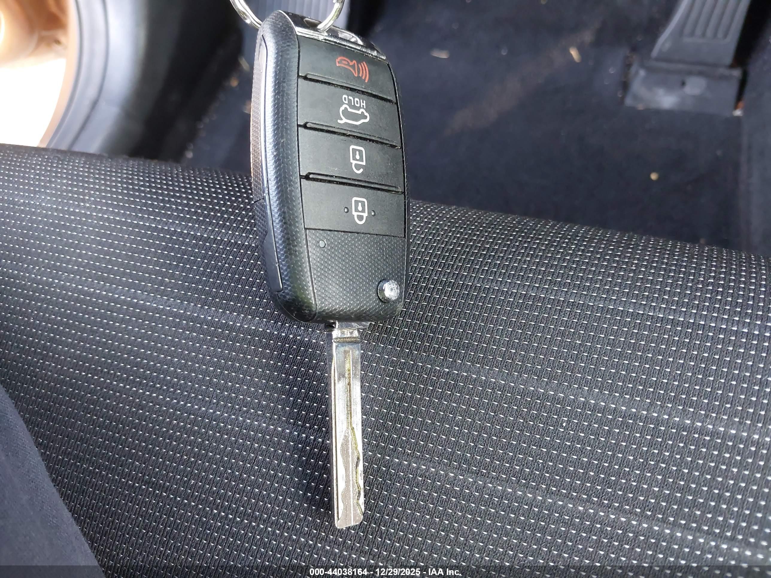 KIA SPORTAGE image 11