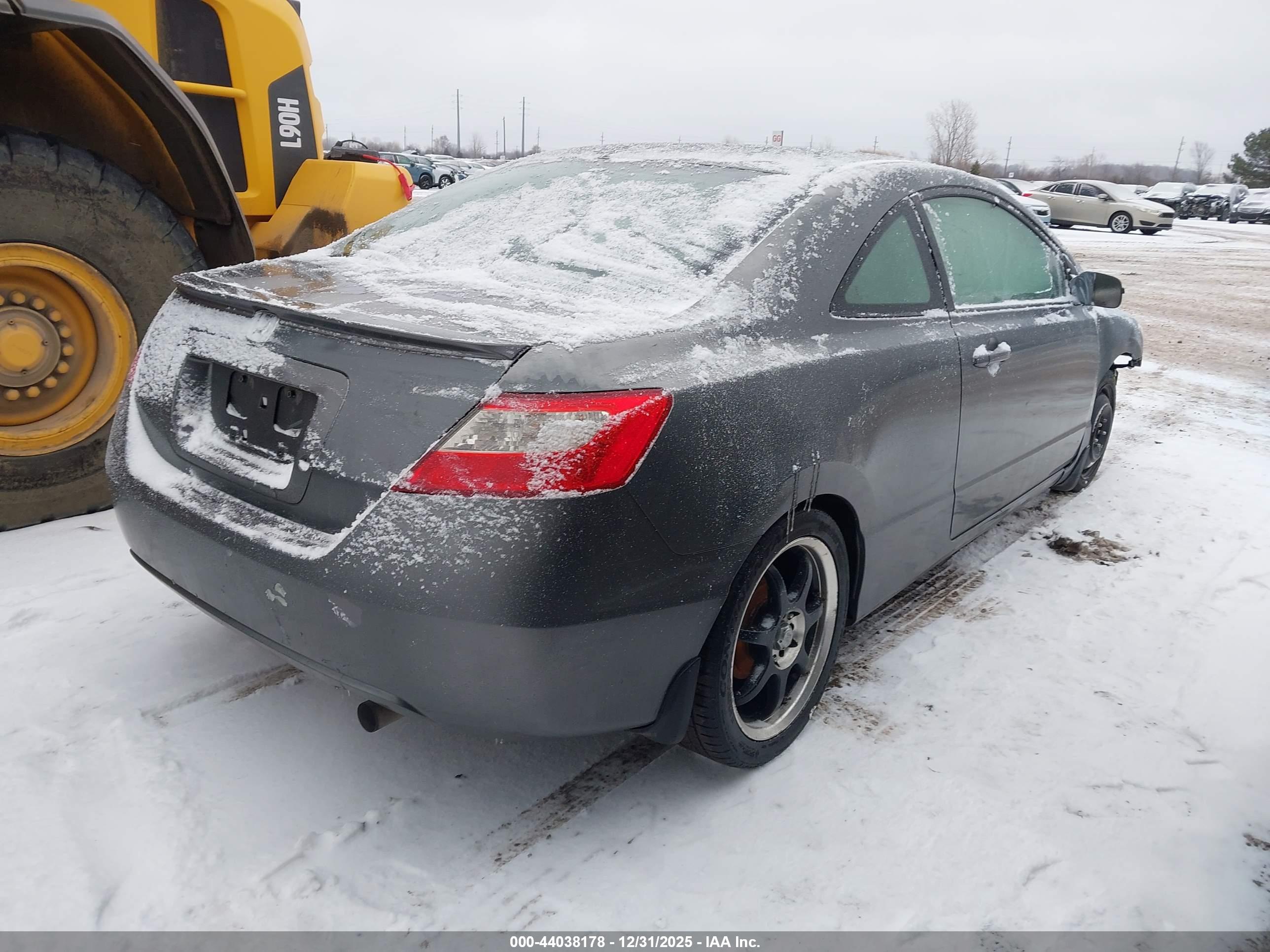 HONDA CIVIC image 4