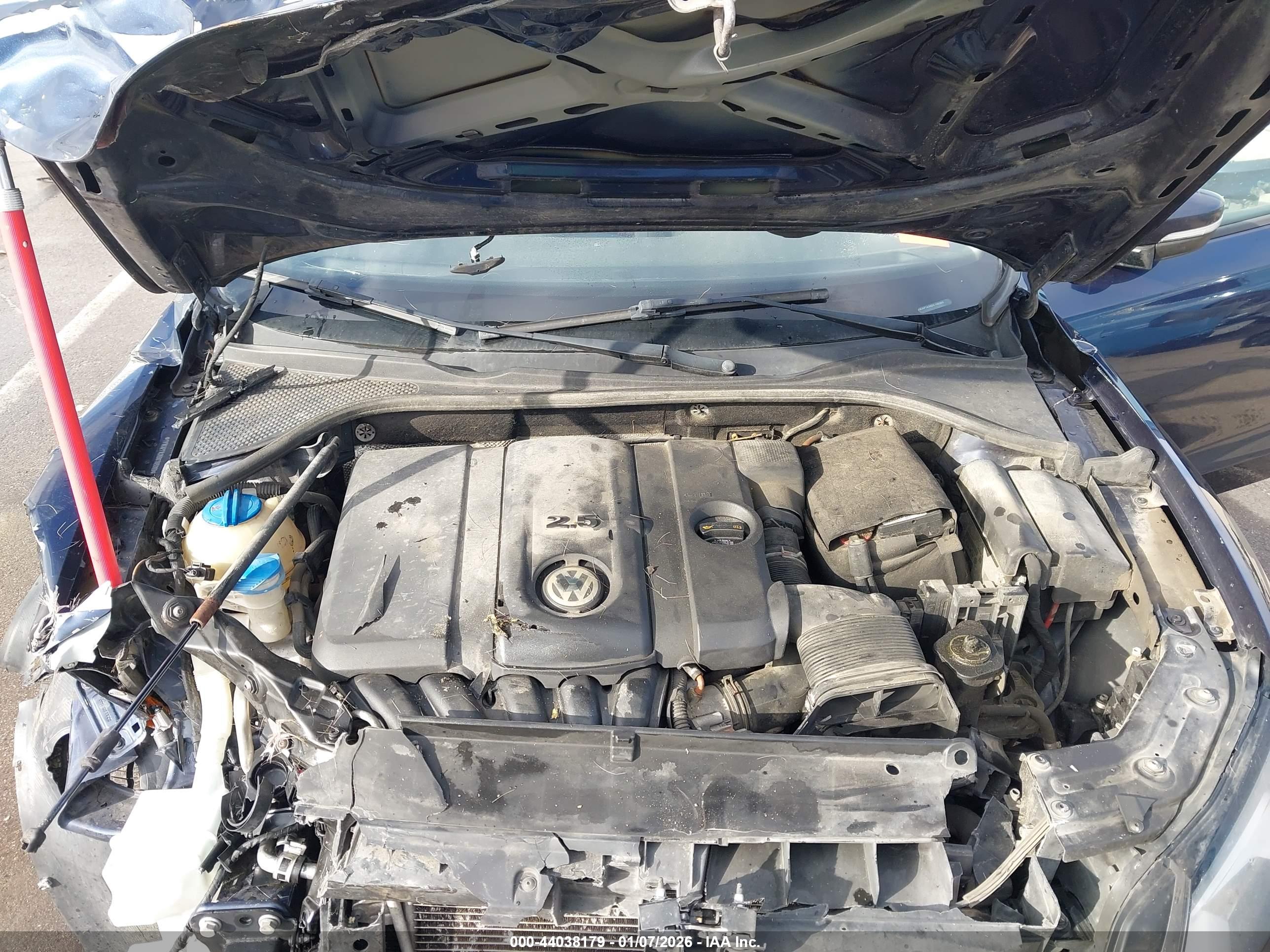 VOLKSWAGEN PASSAT image 10