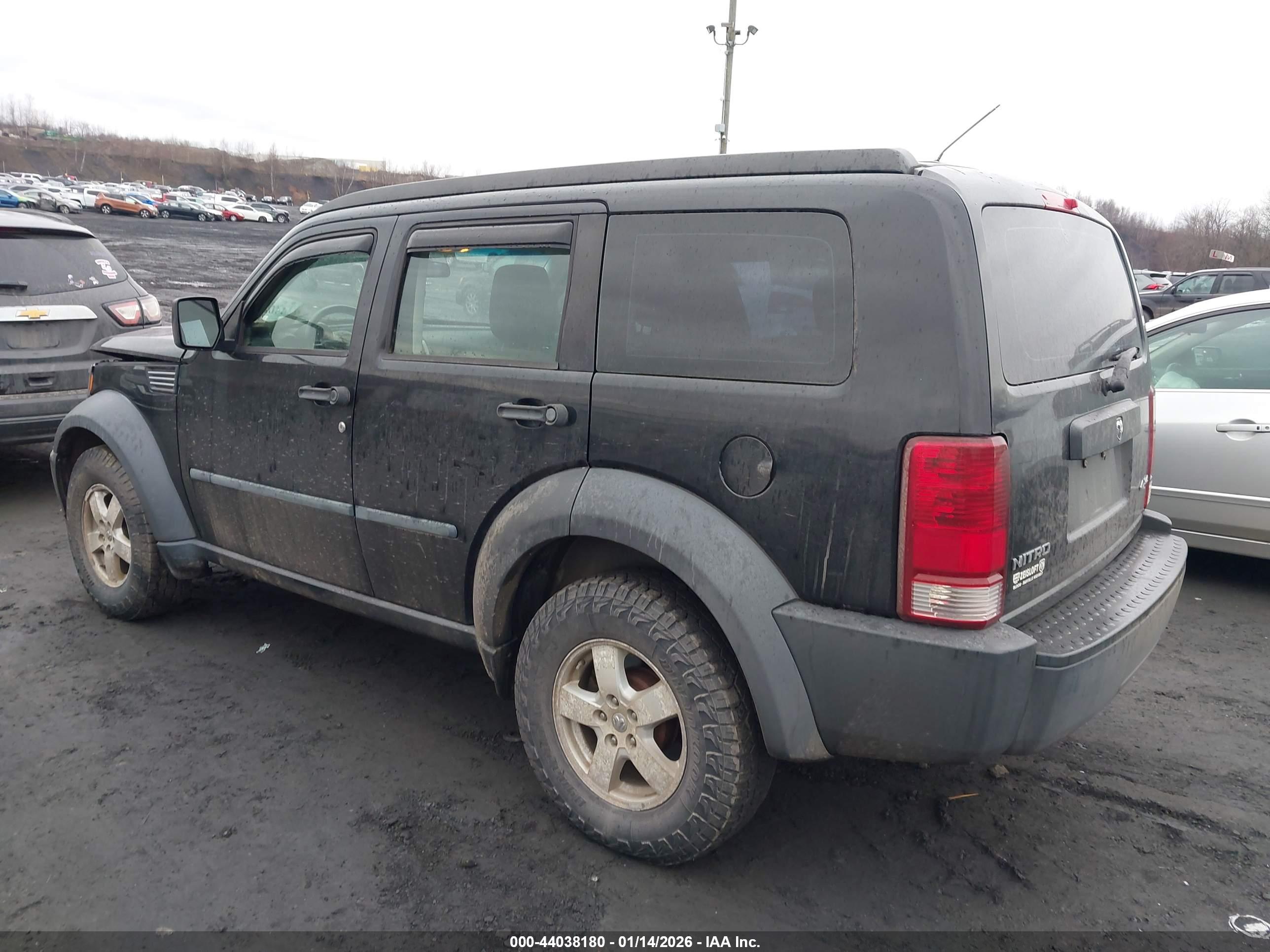 DODGE NITRO image 3