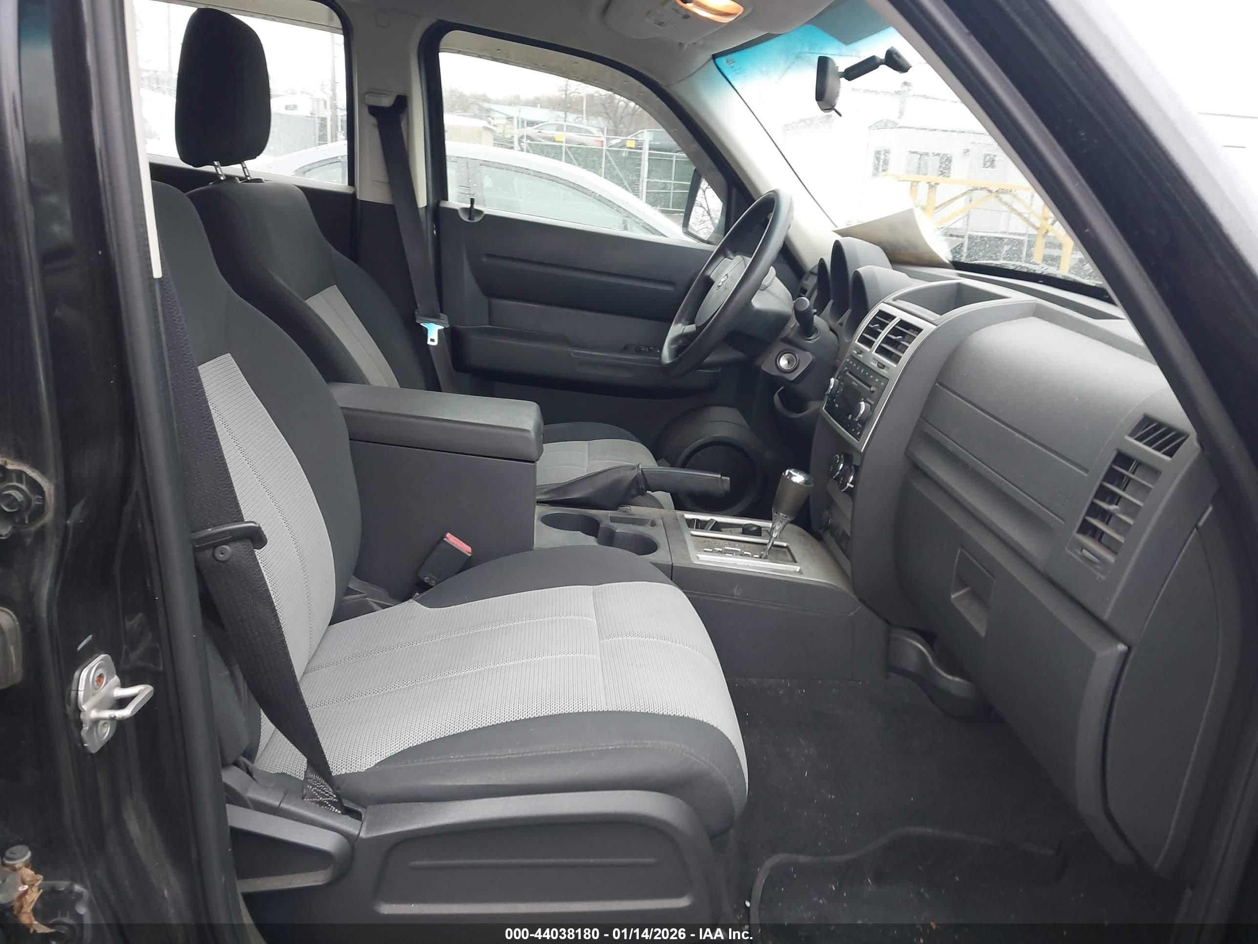 DODGE NITRO image 5