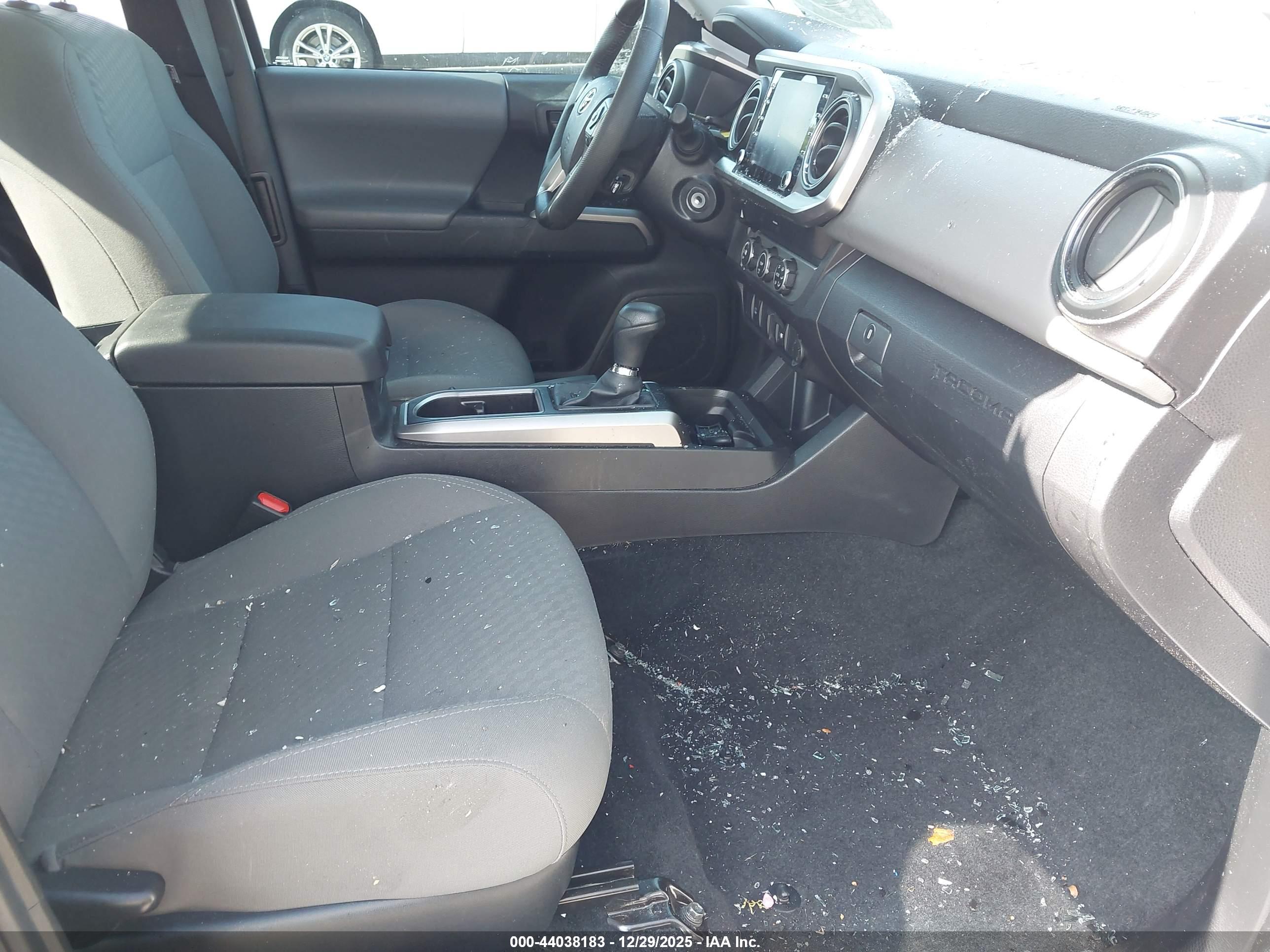 TOYOTA TACOMA image 5