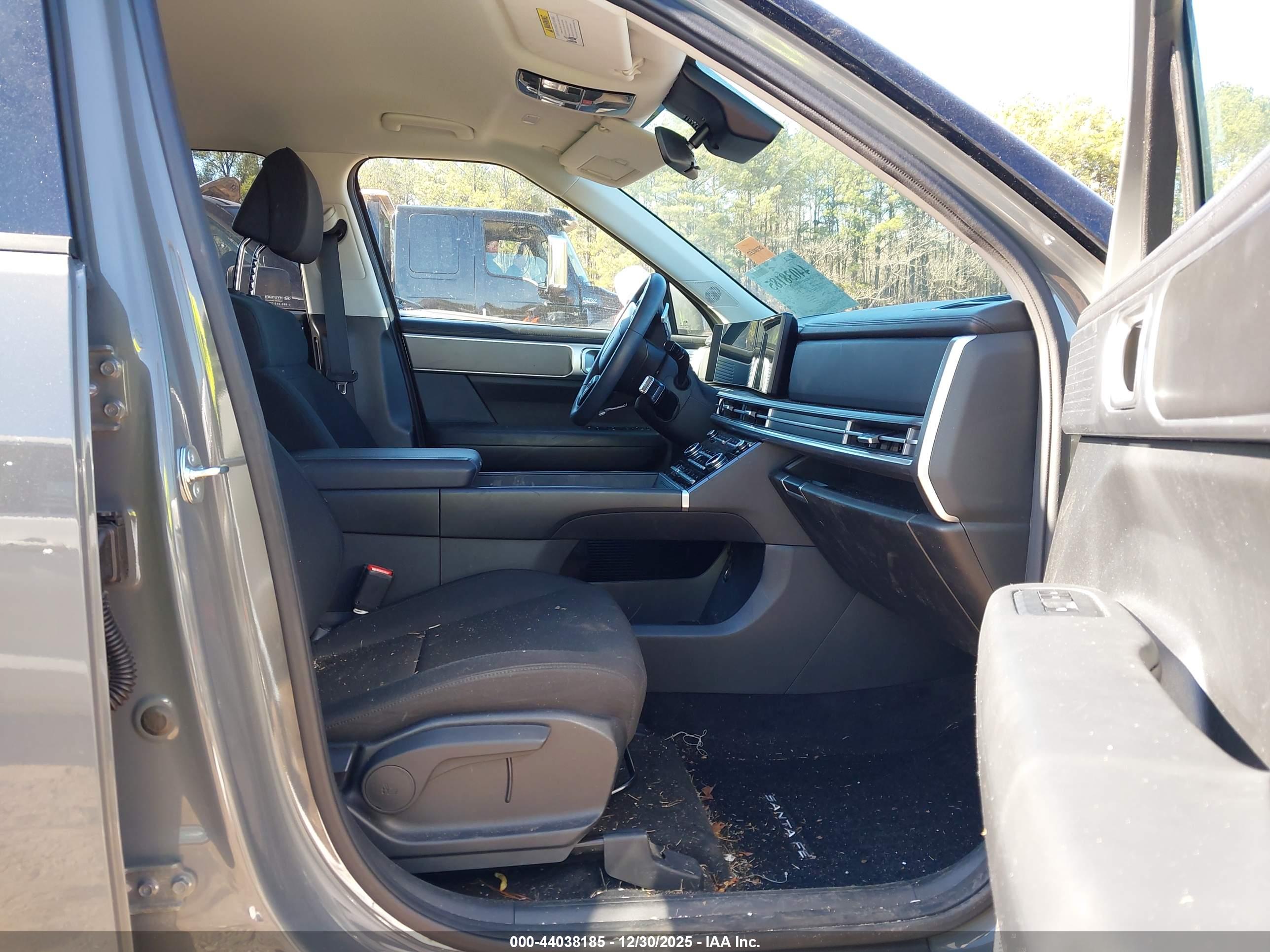 HYUNDAI SANTA image 5