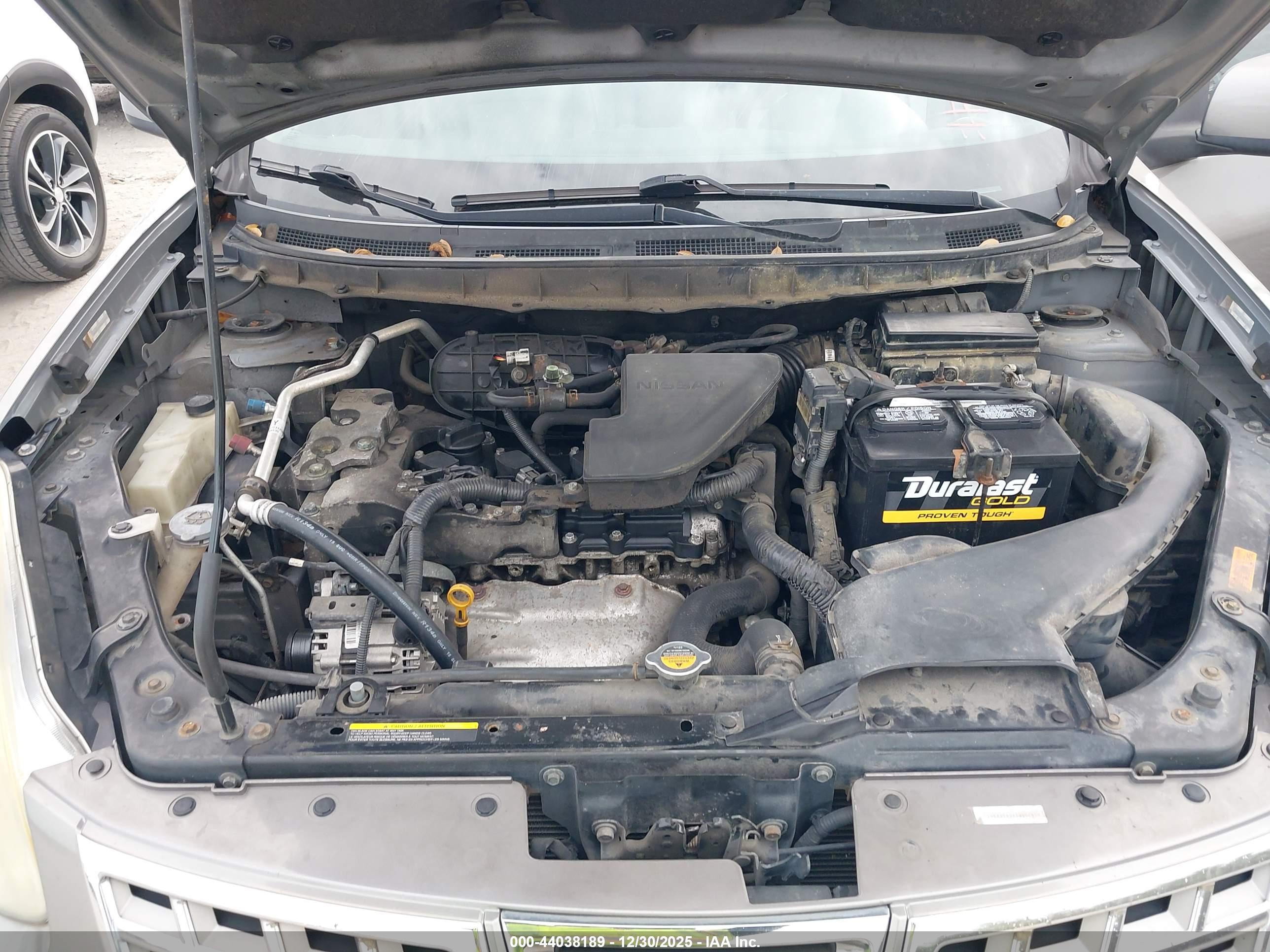 NISSAN ROGUE image 10