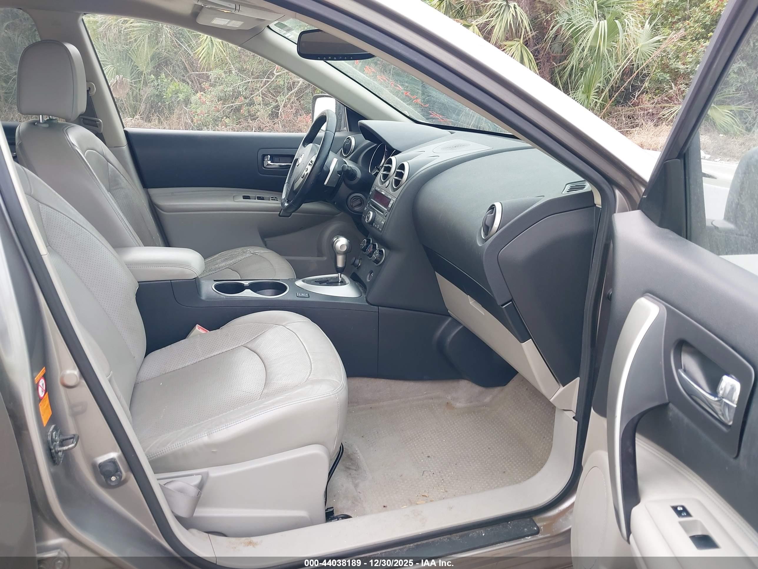 NISSAN ROGUE image 5