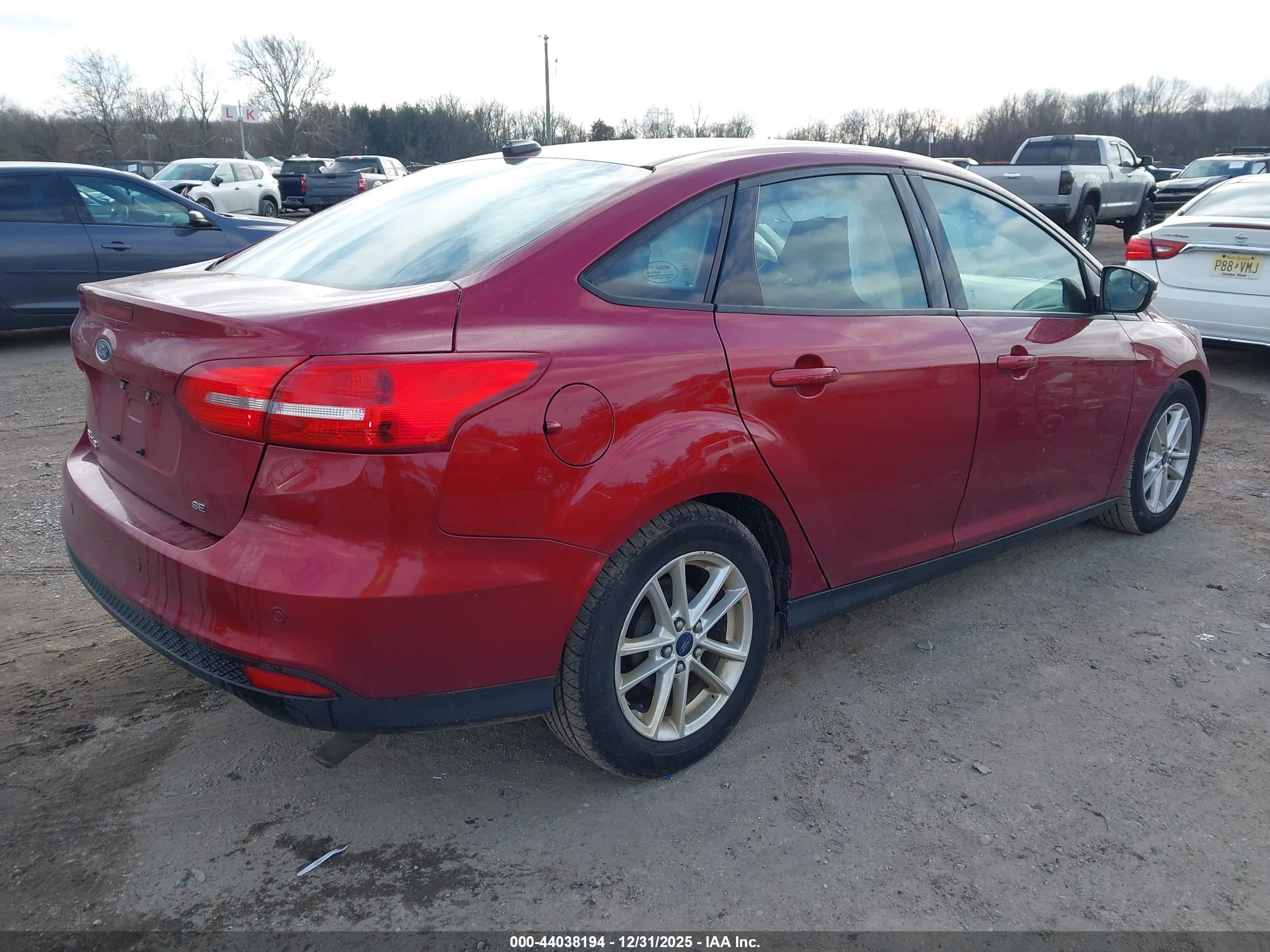 FORD FOCUS image 4