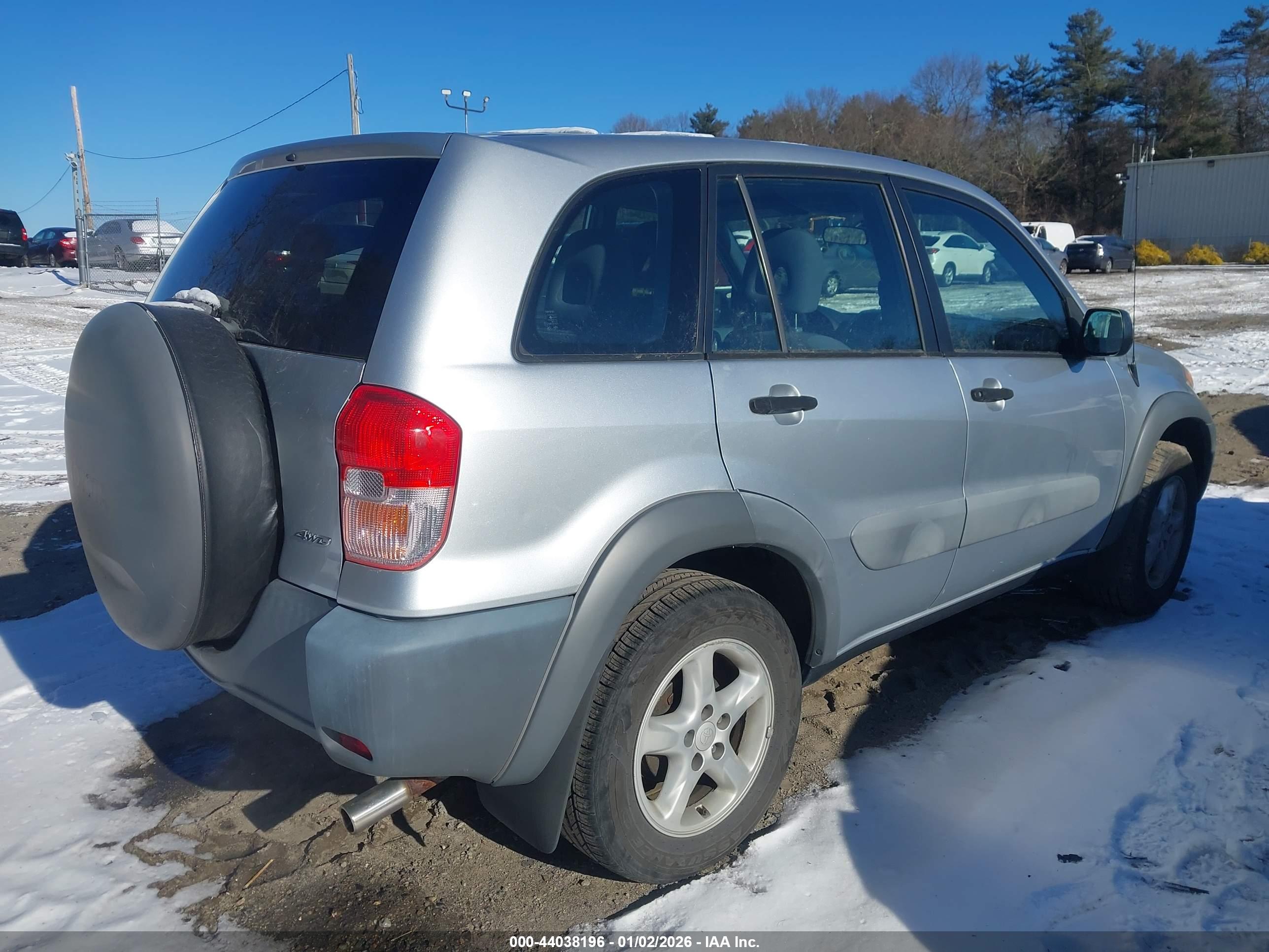 TOYOTA RAV4 image 4