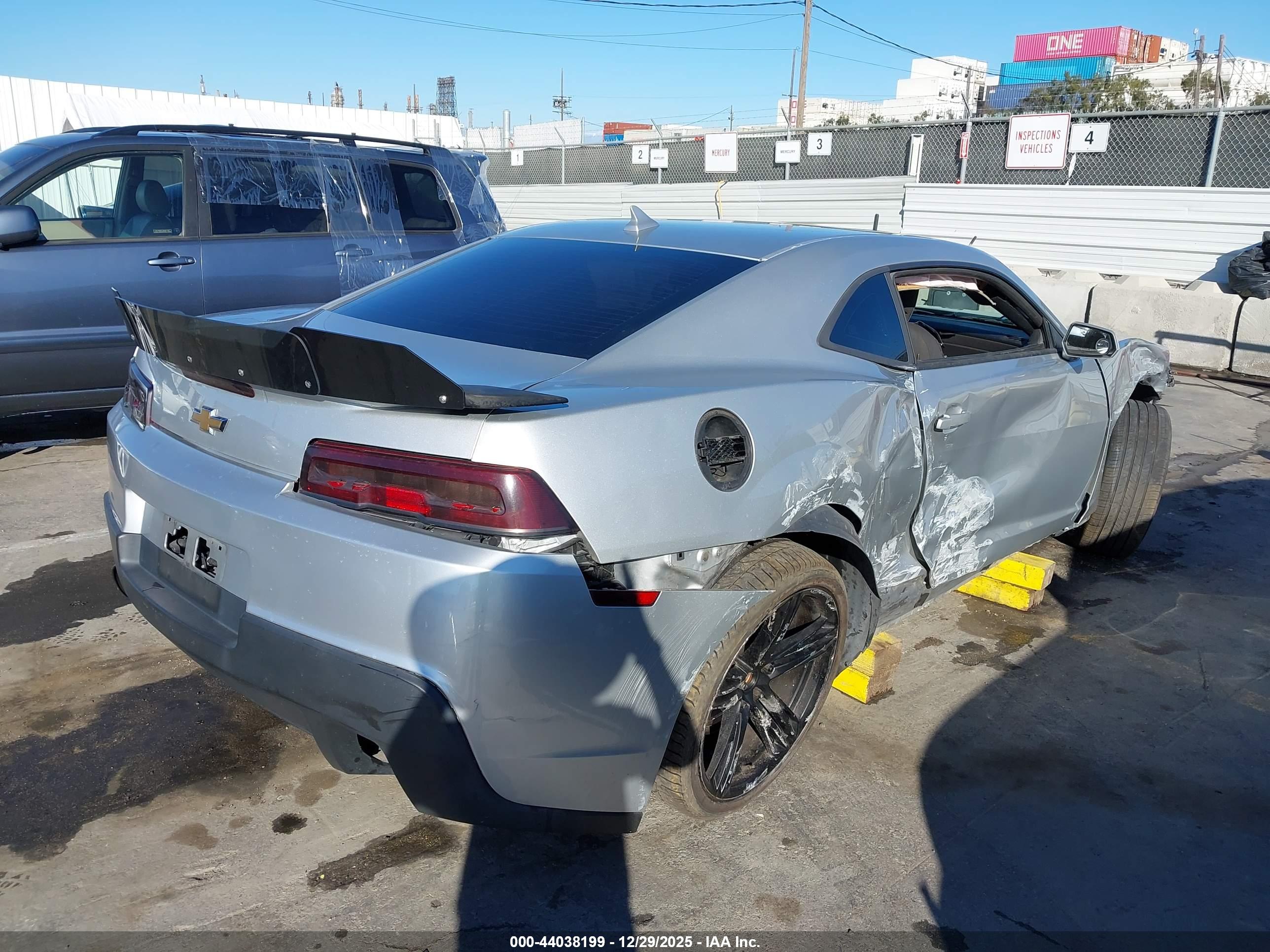 CHEVROLET CAMARO image 4