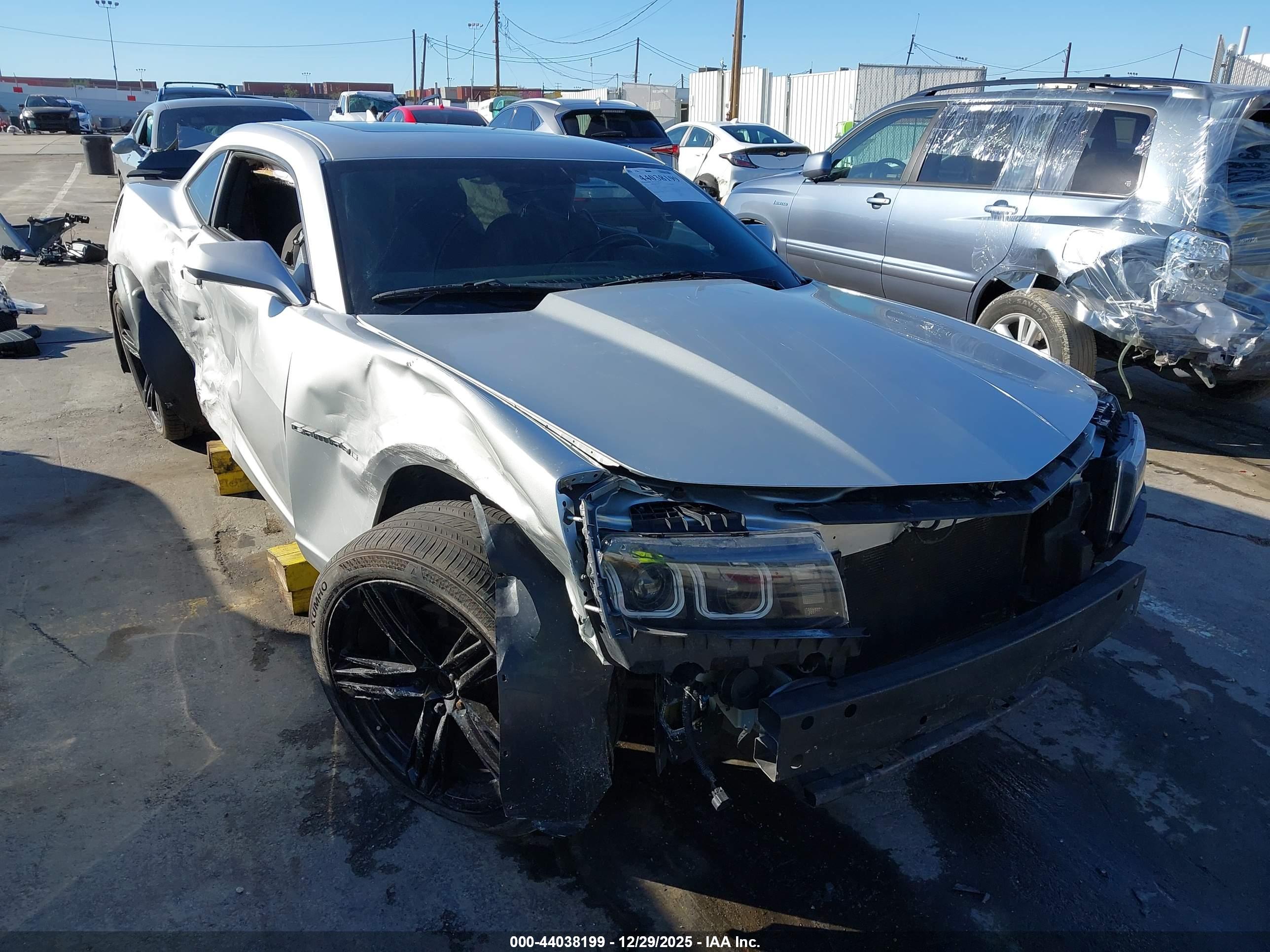 CHEVROLET CAMARO image 6